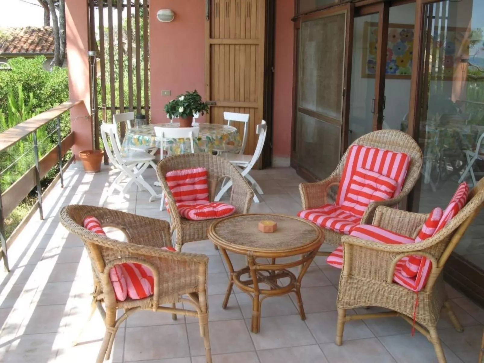 Villa Giacaranda-Outside