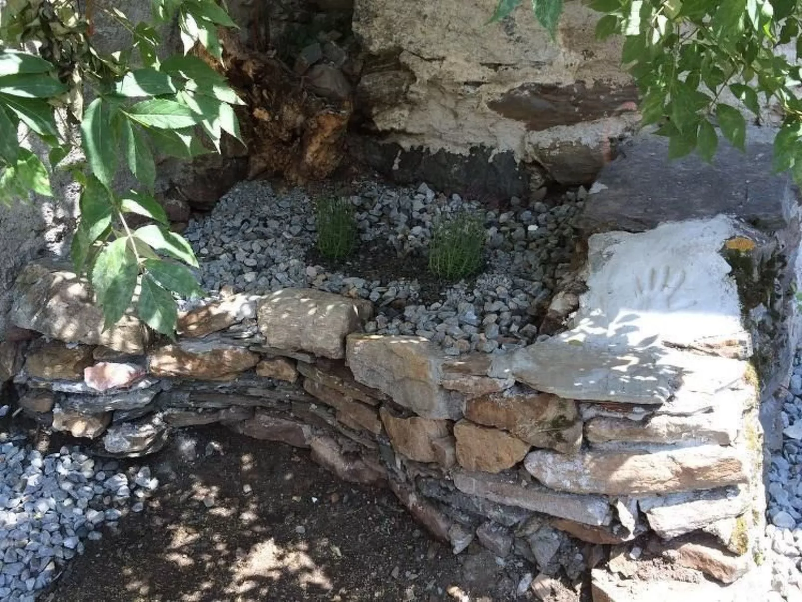 Maiensäss 5.5 Zi sonnig und rustikal-Draußen