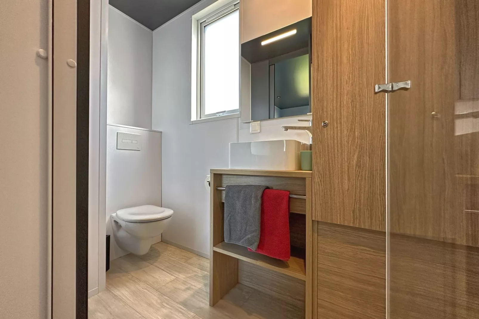 FERIENDORF SEEBLICK - Tiny Chalet am Eixendorfer See-Bathroom