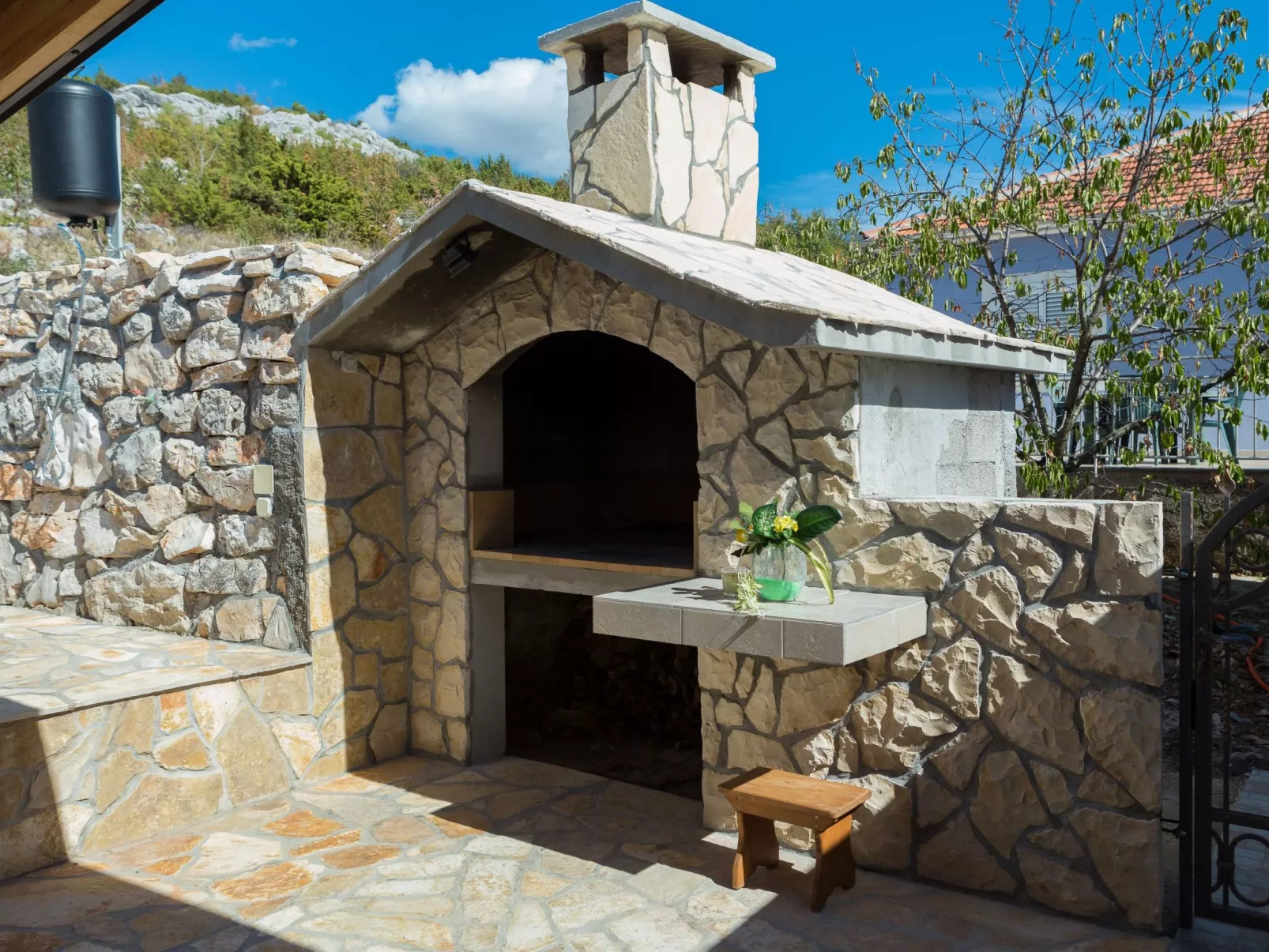 Villa Stara Kula-Outside