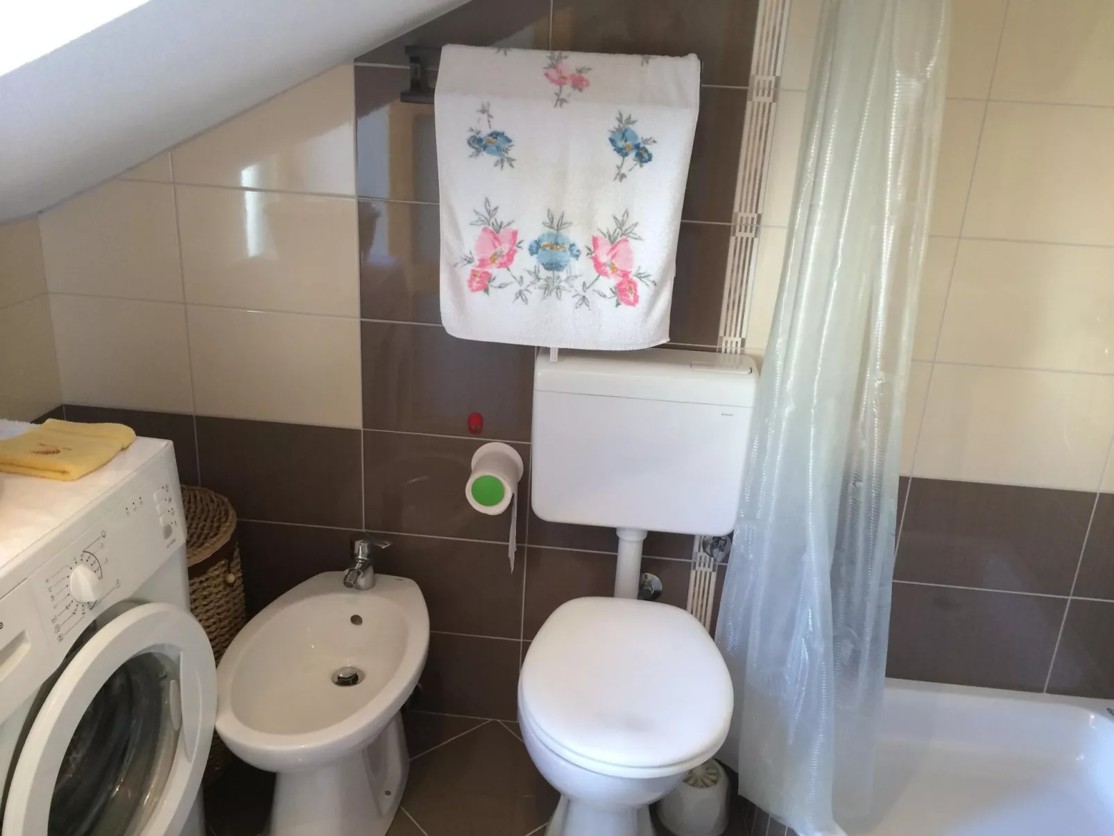 Anwesen mit Blick auf das Wasser-Drinnen