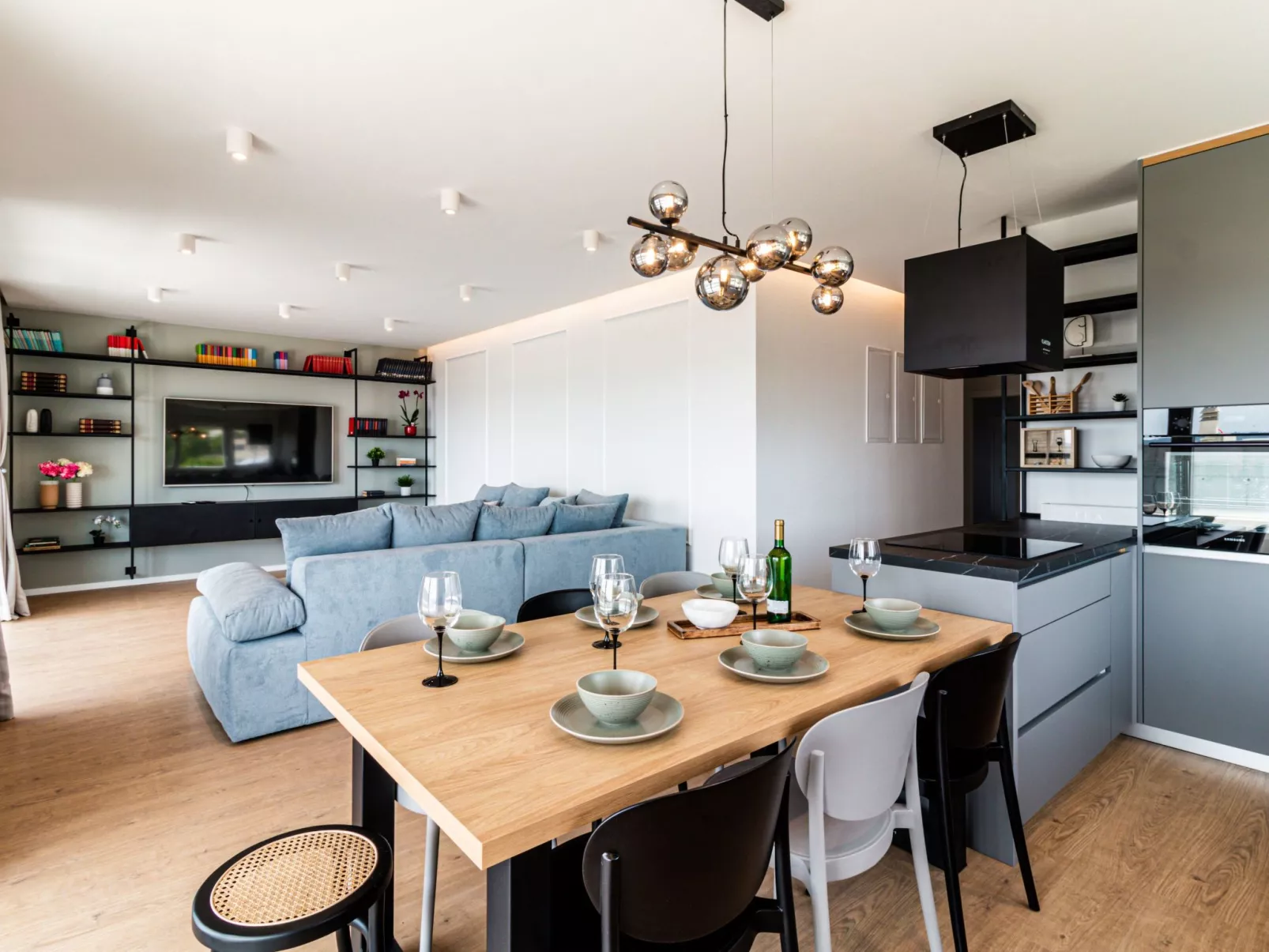 Villa Olea- Pool, Grill, Nähe Flughafen Split-Inside