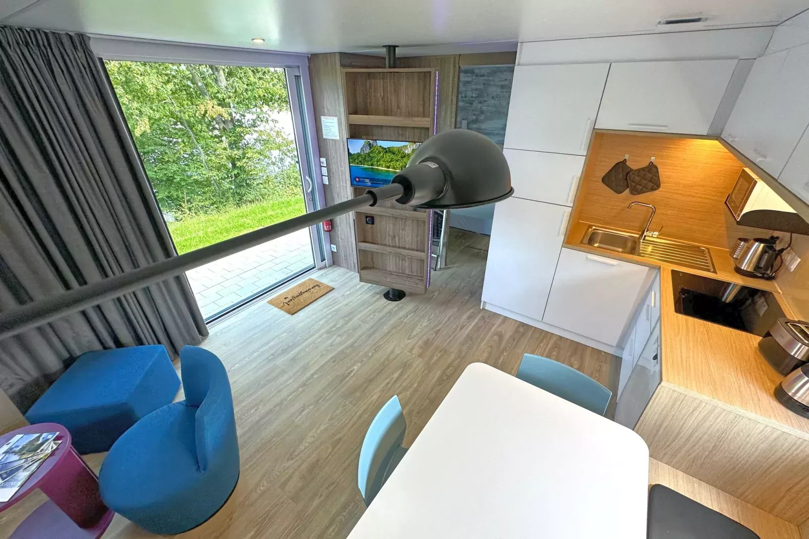 FERIENDORF SEEBLICK - Tiny Chalet am Eixendorfer See-Dining room