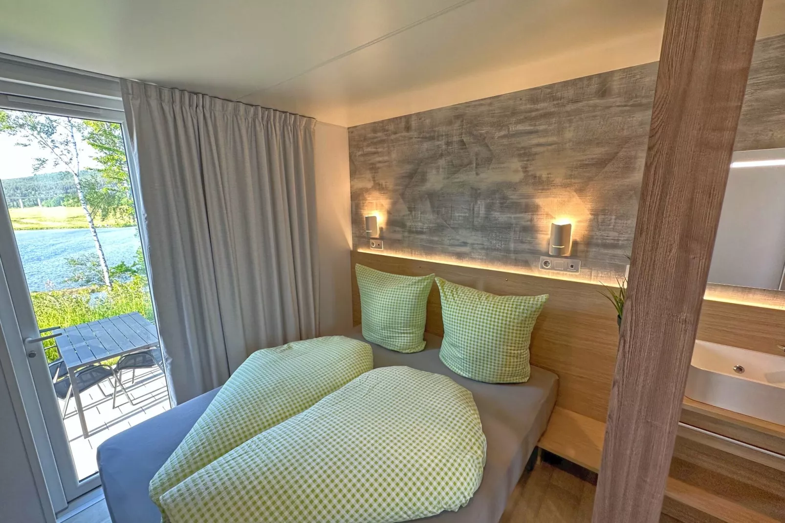 FERIENDORF SEEBLICK - Tiny Chalet am Eixendorfer See-Bedroom