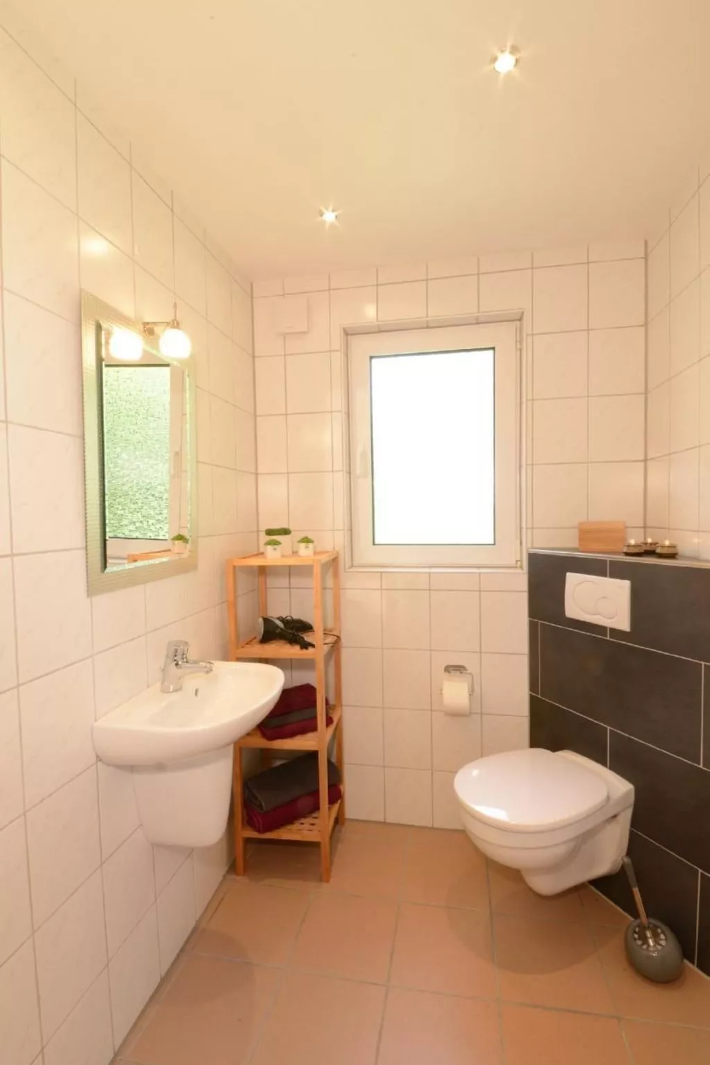 Ruhiges Ferienhaus in Lommersdorf mit Garten - Drinnen