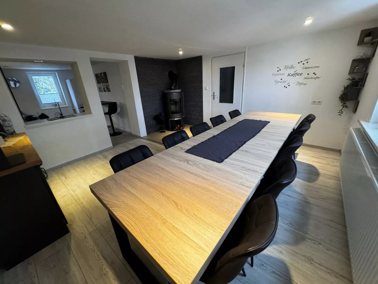 HAUS d MÖGLICHKEITEN-Drinnen