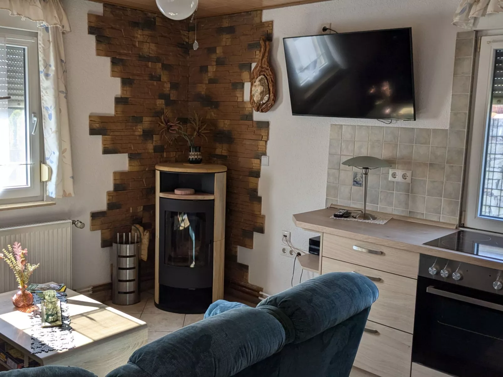 Mit Garten, Grill und Terrasse-Inside