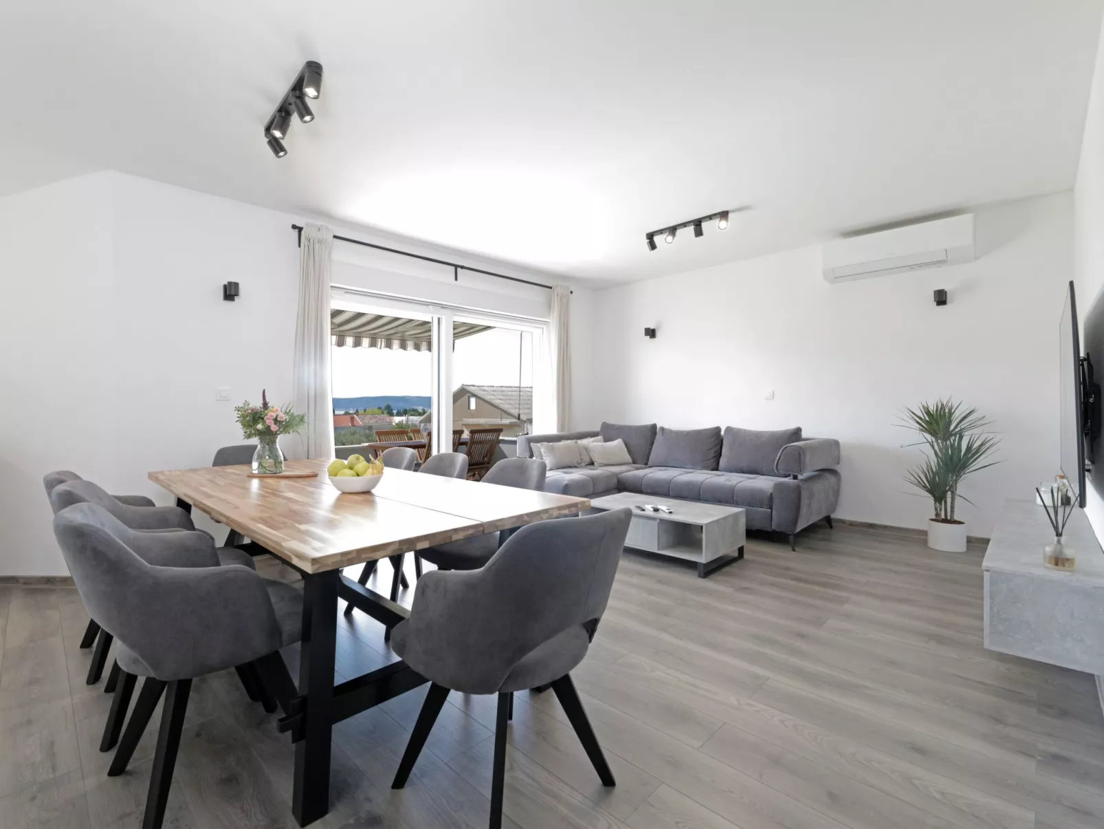 Apartman Matic-Dedans