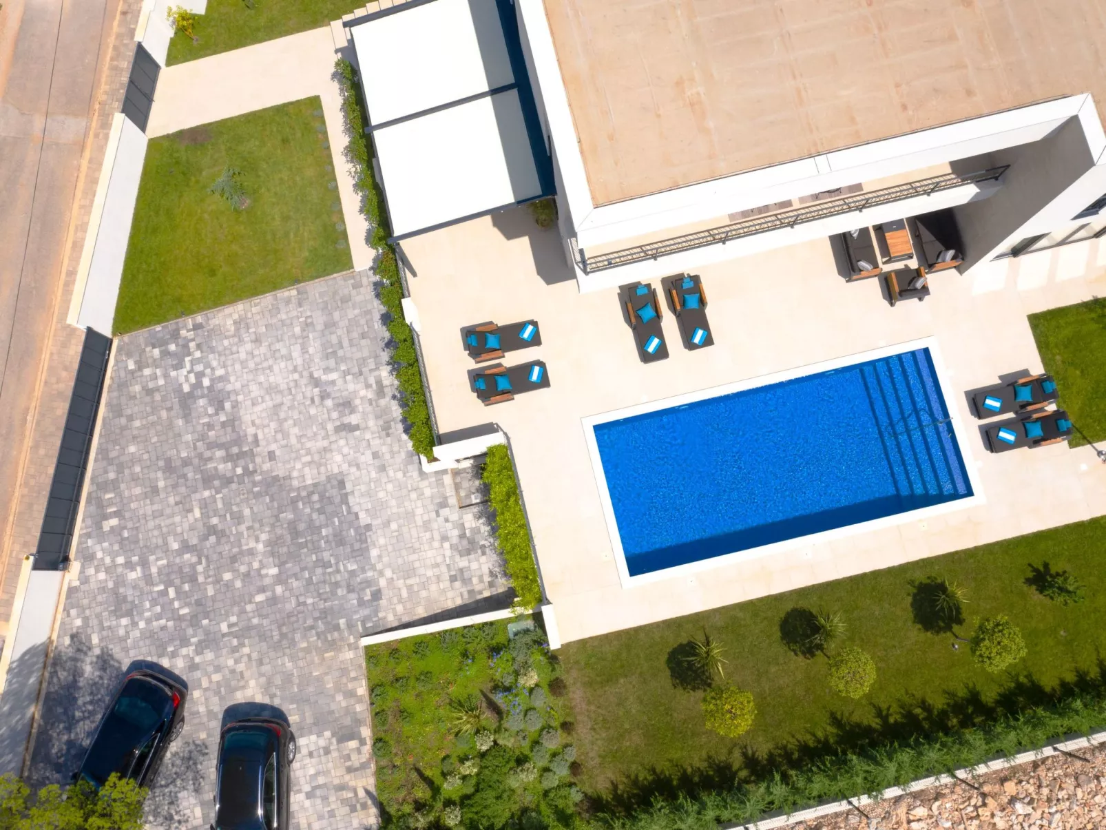 Villa Spuga-Draußen