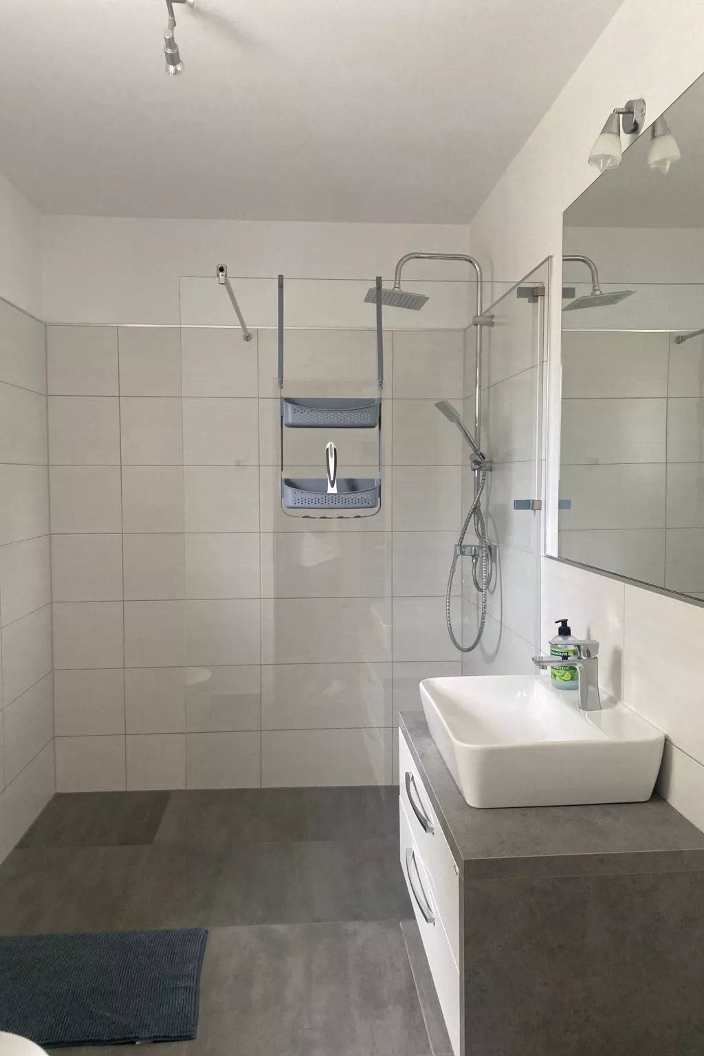 Großes Ferienhaus zur alleinigen Nutzung mit Pool-Inside