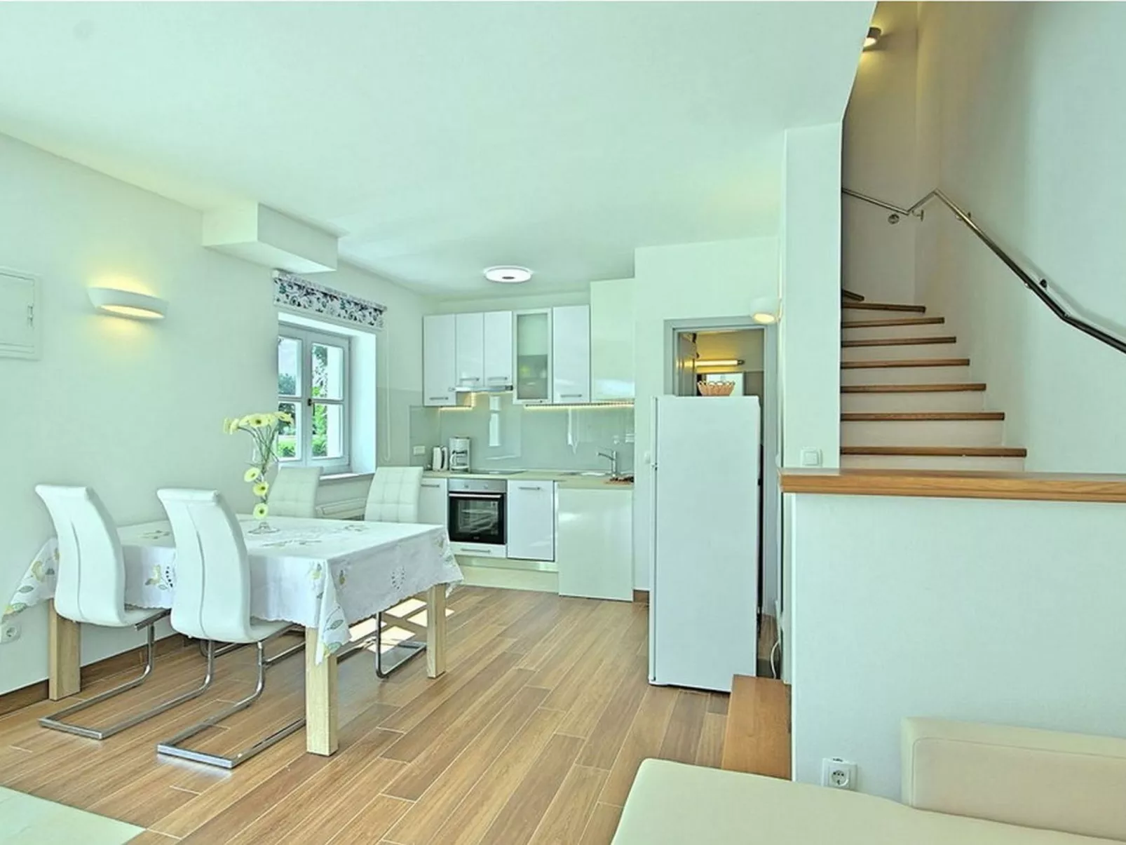 Villa Lenka mit Pool-Inside