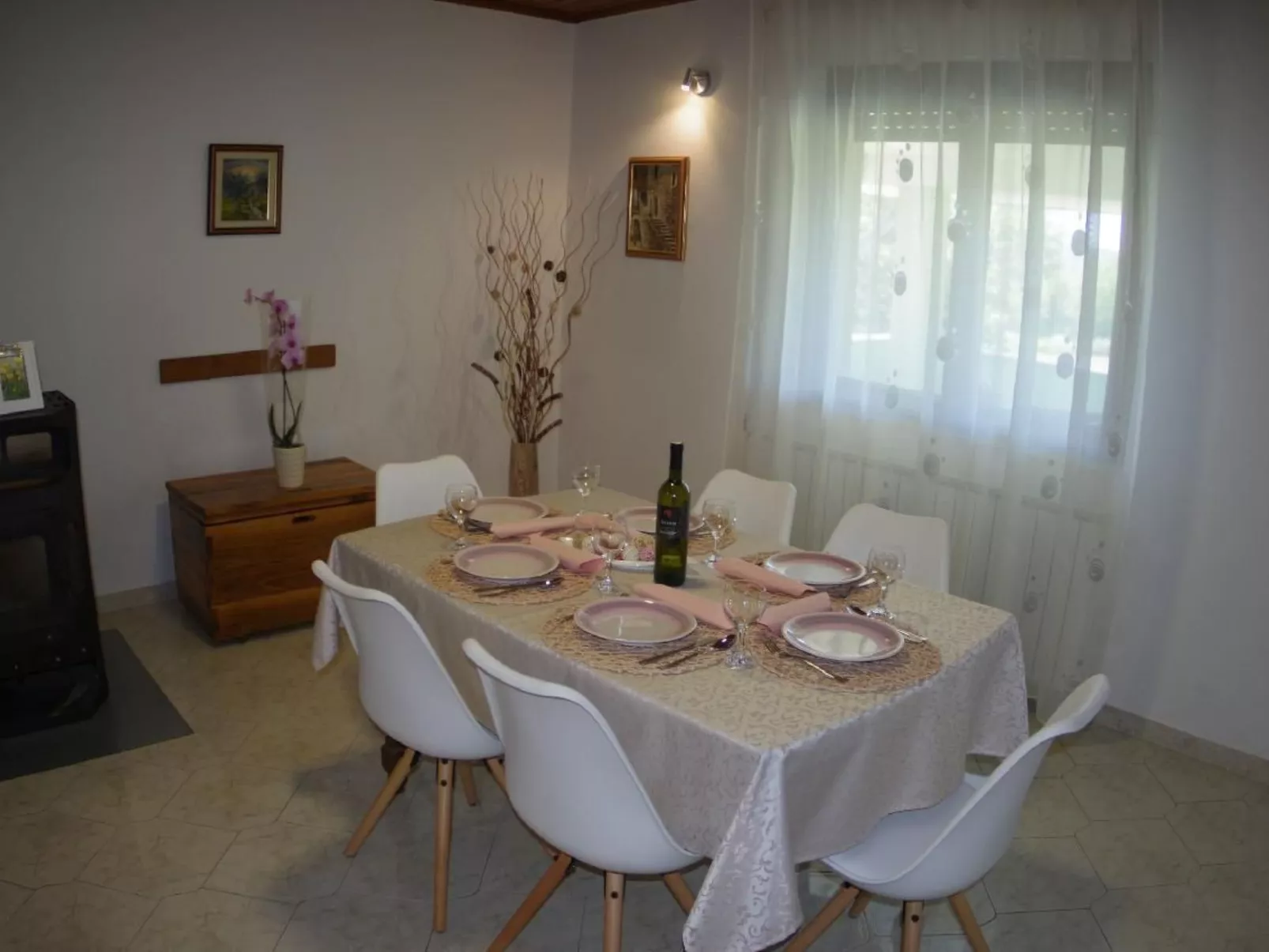 Wohnung mit privatem Pool und herrlicher Aussicht-Inside