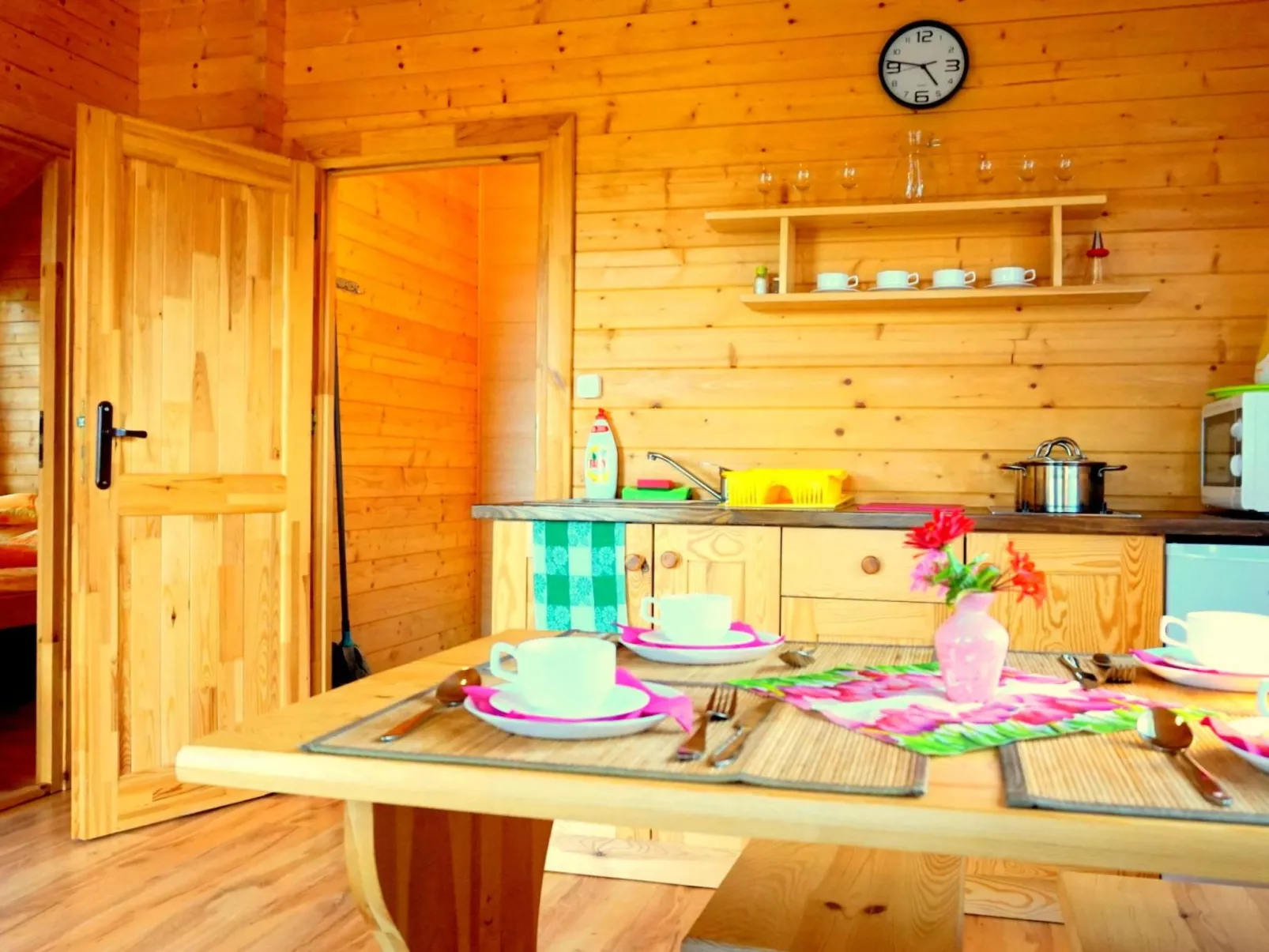 "Verano" mit Privatparkplatz-Drinnen