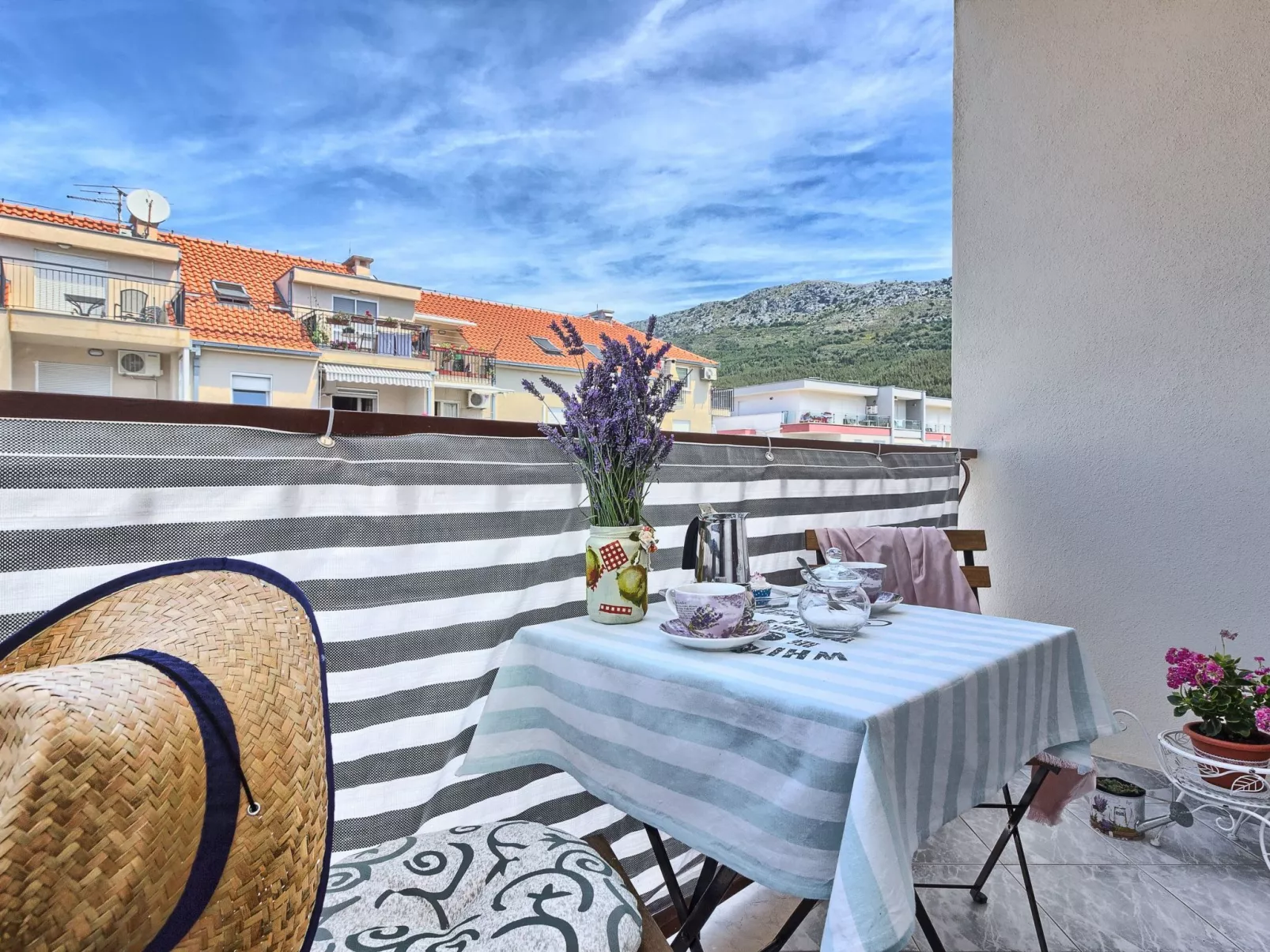 Gemütliches Studio mit Balkon-Draußen