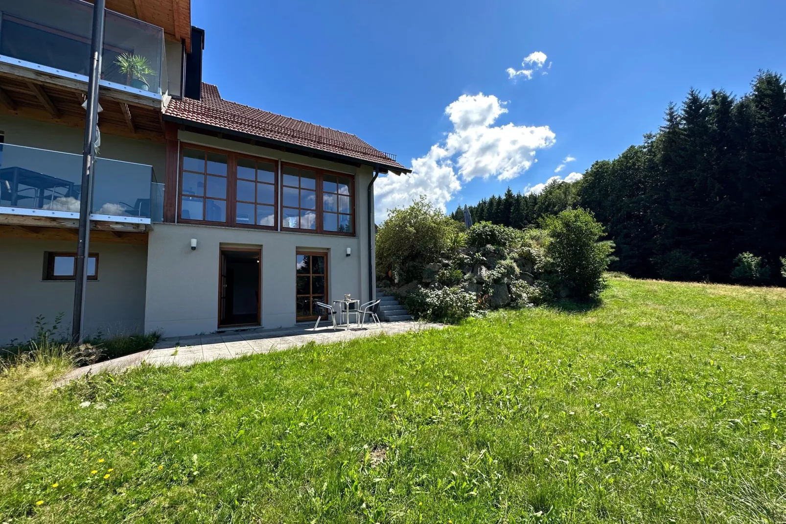 Kleinenzenried-Exterior summer