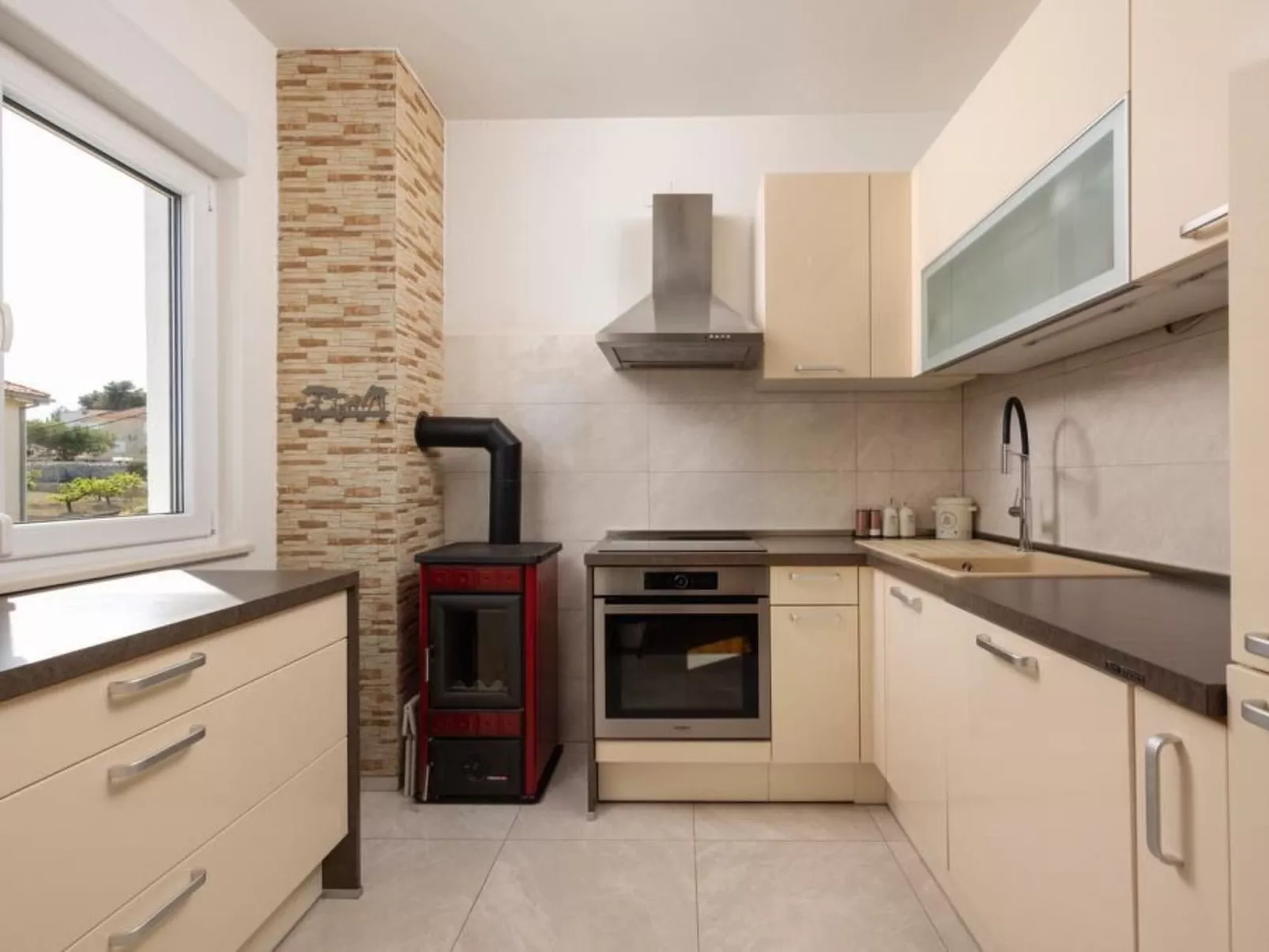 Coastal Comfort Apartment Teilen Speichern