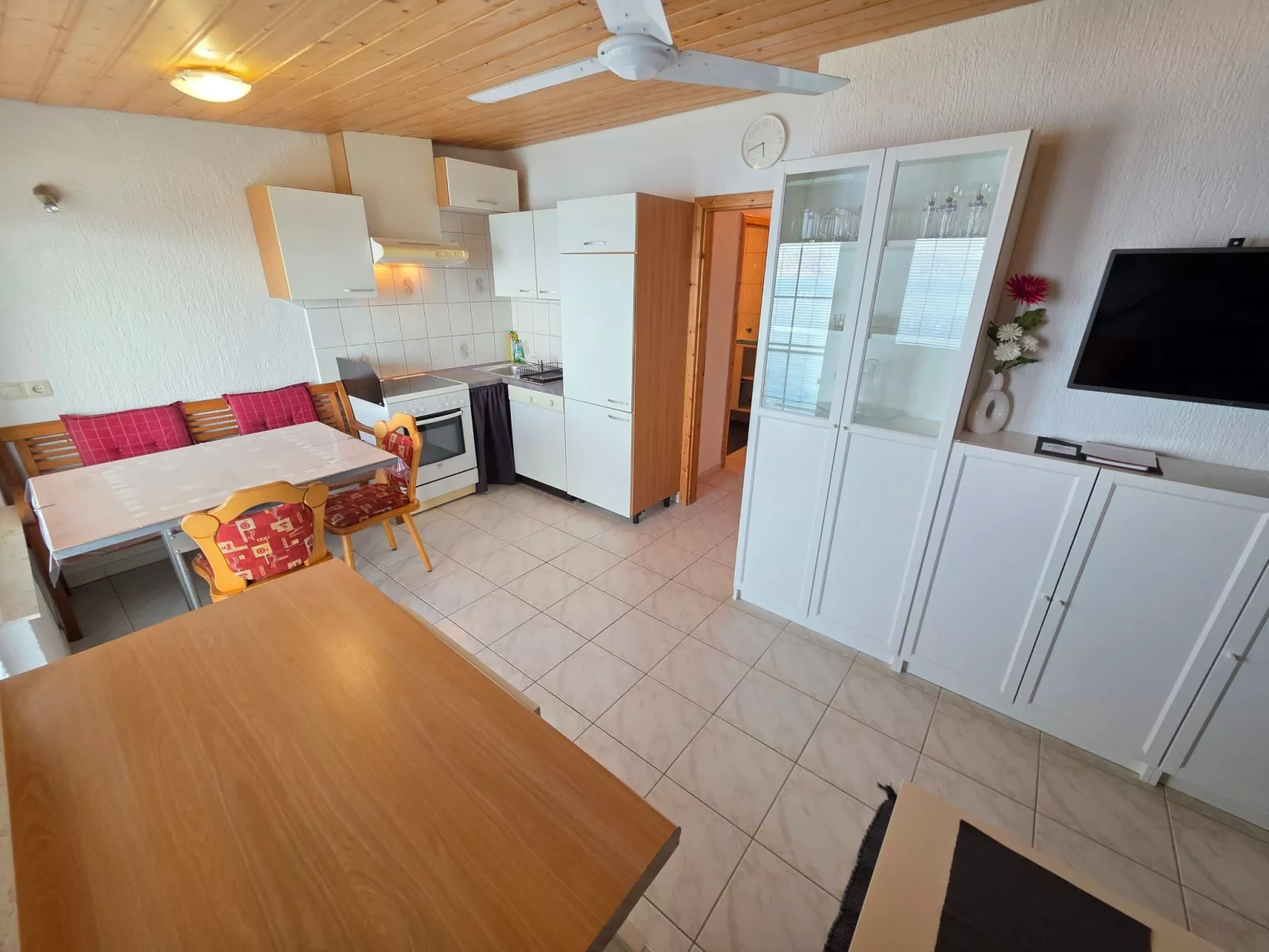 Wohnung mit Balkon, 150 m vom Strand entfernt-Image-tags.info