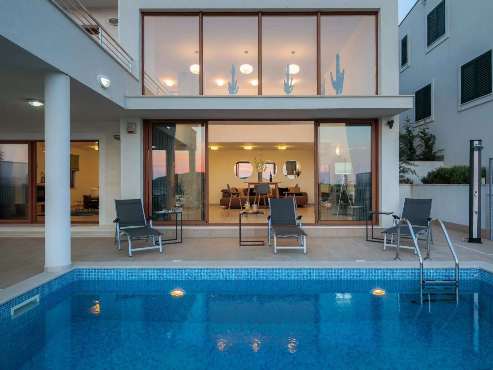 Luxusvilla Jasmin mit Privatpool-Draußen