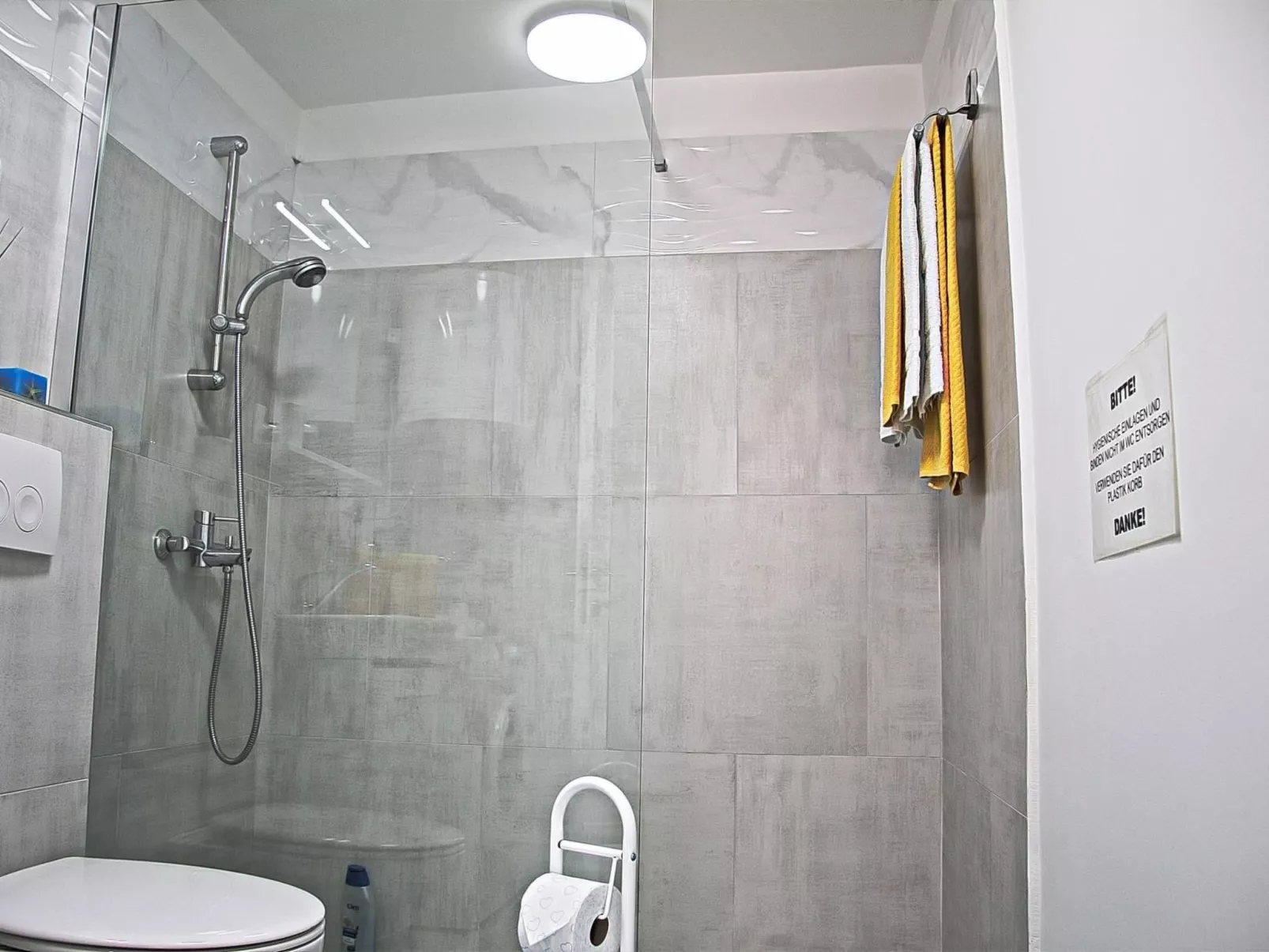 Haus La Dostana-Drinnen