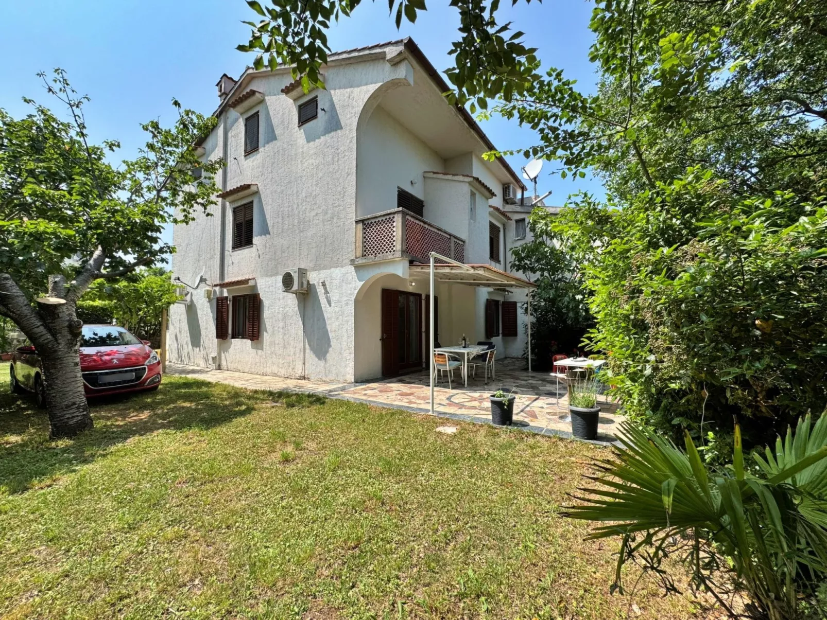 Apartment Srdoc-Dehors