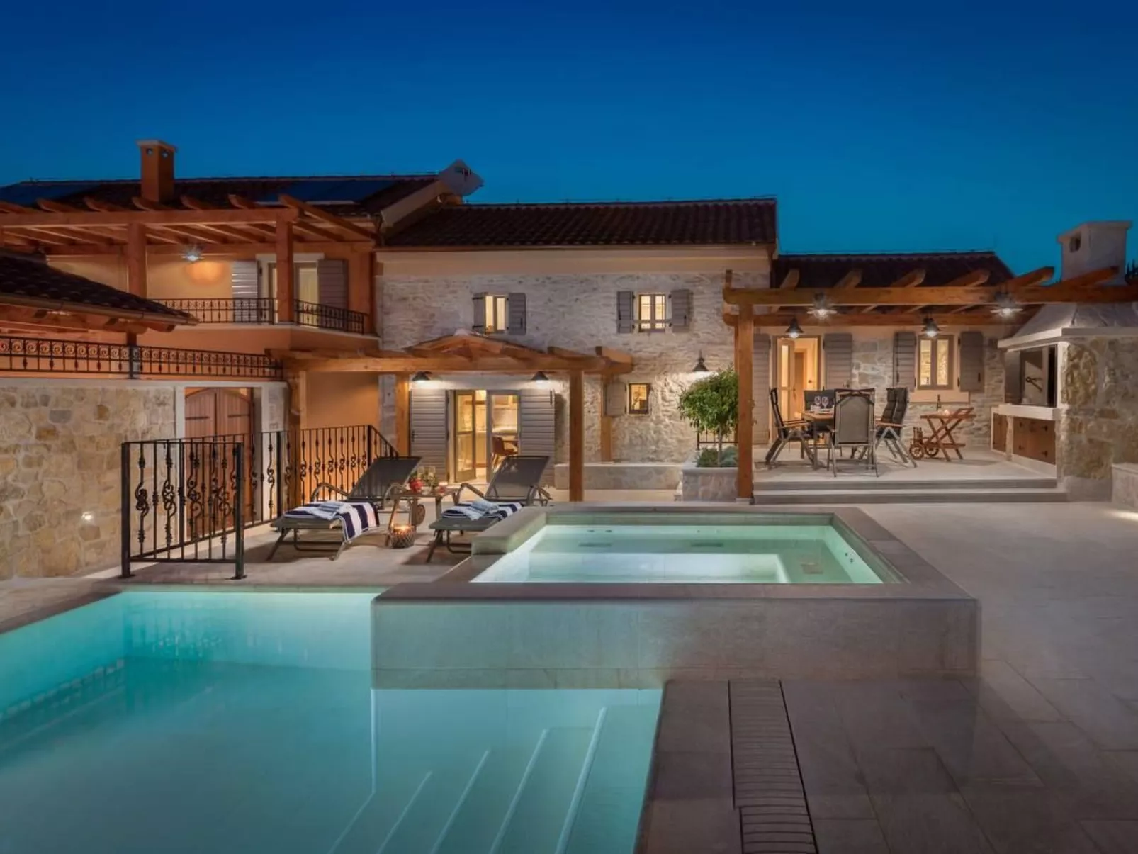 Villa Josipovi Dvori-Image-tags.info