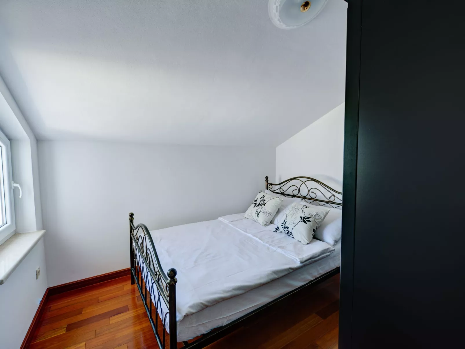 Wohnung für 4 Personen mit Whirlpool und Schwimmbad-Drinnen