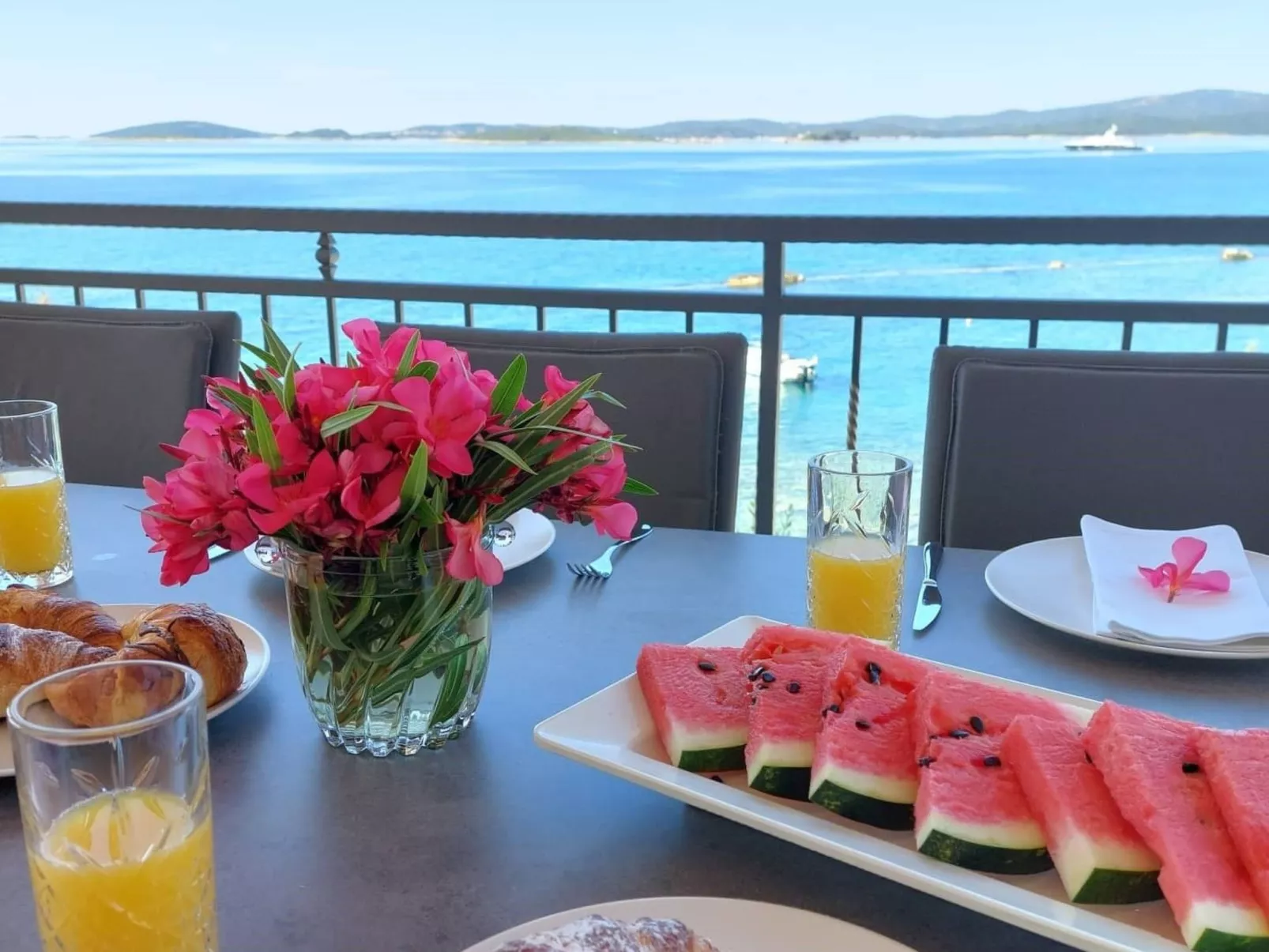 Ferienvilla "Dalmatiner" mit Infinity Pool-Dehors