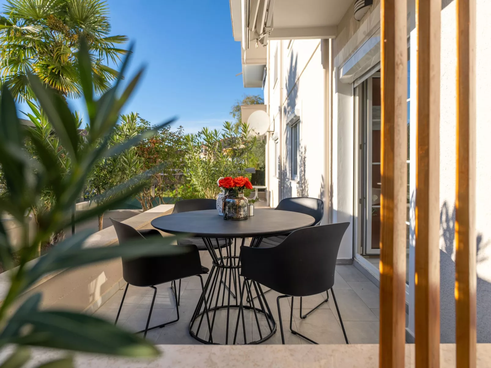 Sara Premium-Draußen