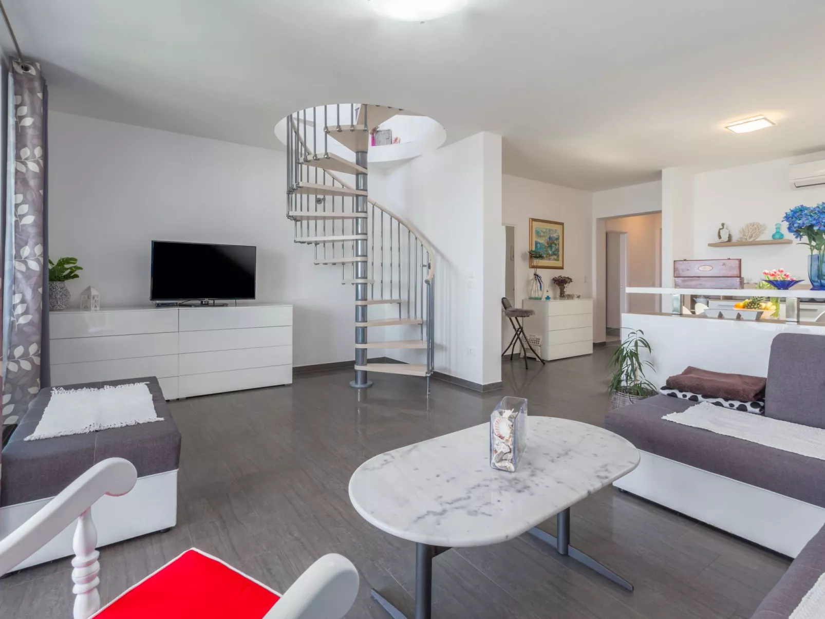 Villa direkt am Meer und Strand mit herrlichem Blick-Drinnen