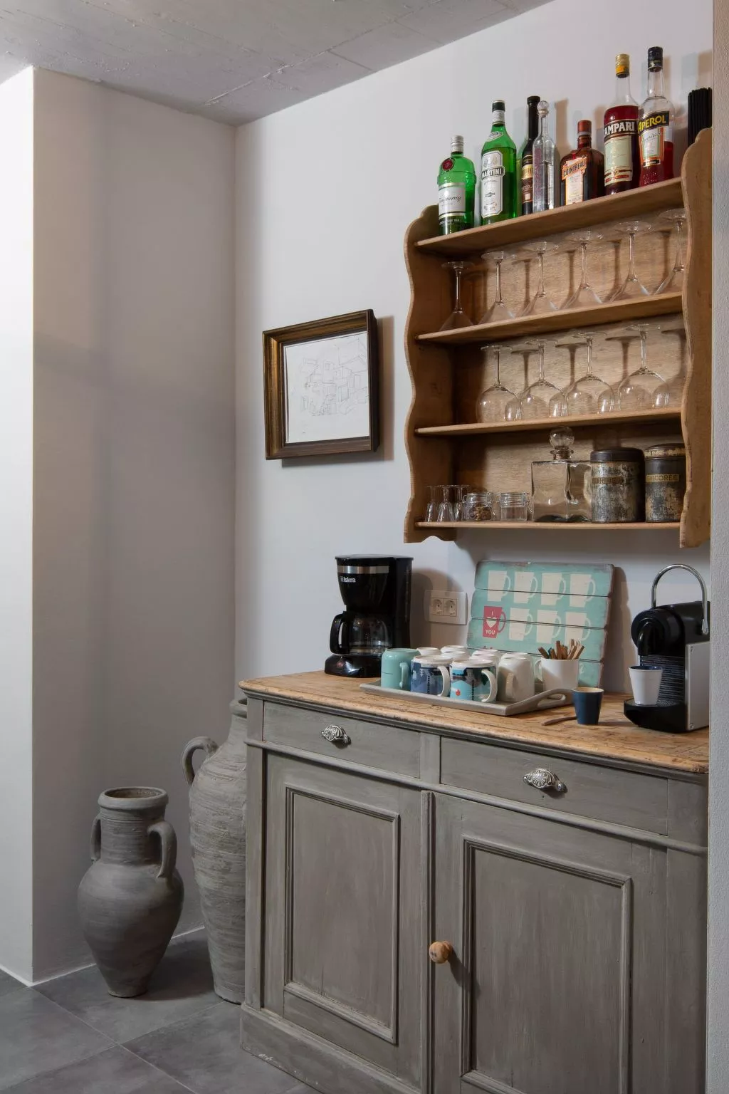 Mit eigenem Pool-Drinnen