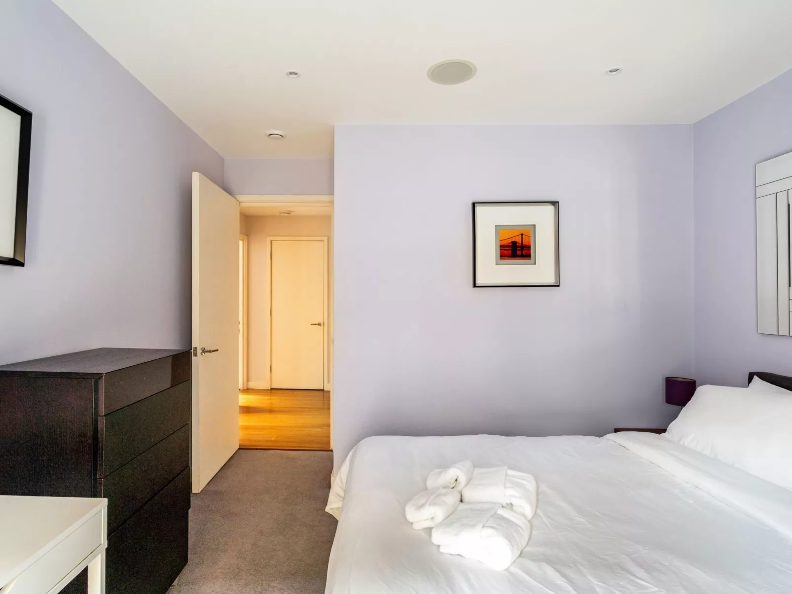 Moderne und stilvolle Wohnung mit eigenem Bad in der Nähe von Notting Hill und-Inside