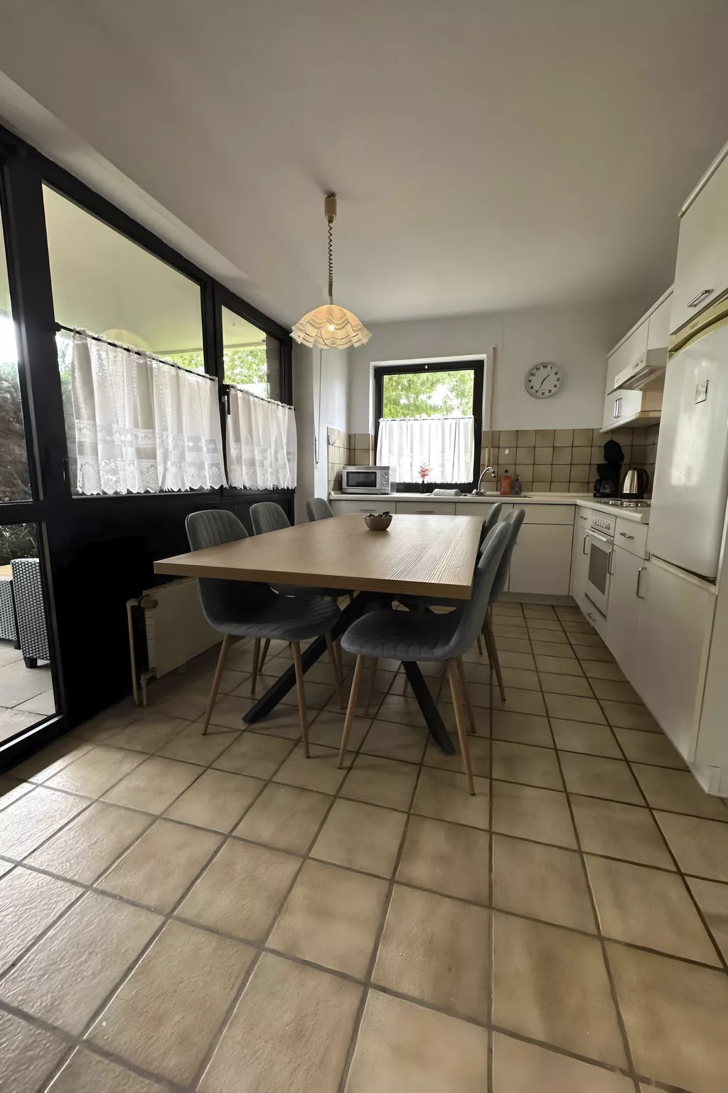 Ap. Ruhe[pause] III-Drinnen