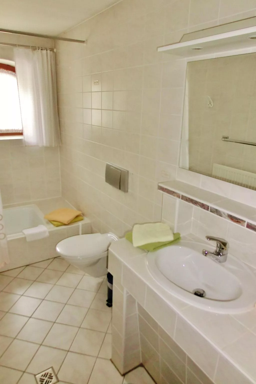 Appartement in Sigiswang mit Balkon-Dedans