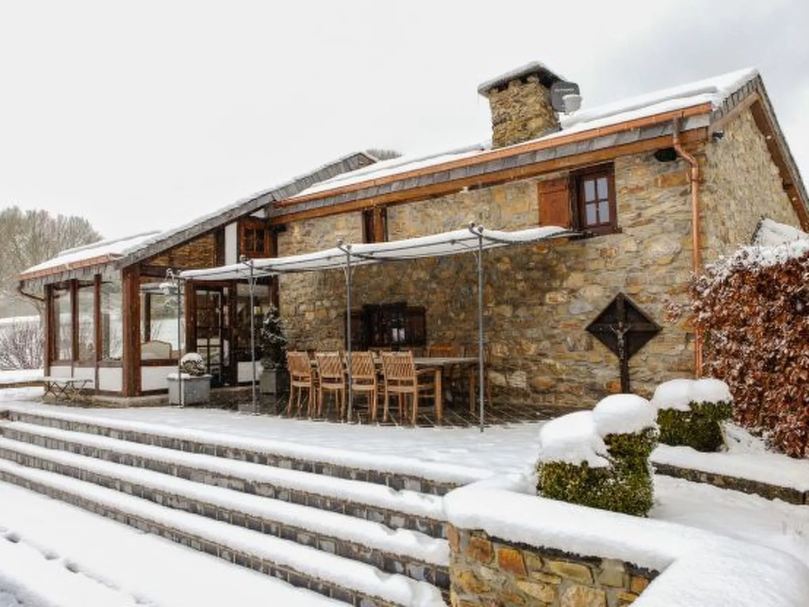 Villa "Spineux" Schwimmbäder/Whirlpool/Sauna 11pers-Draußen