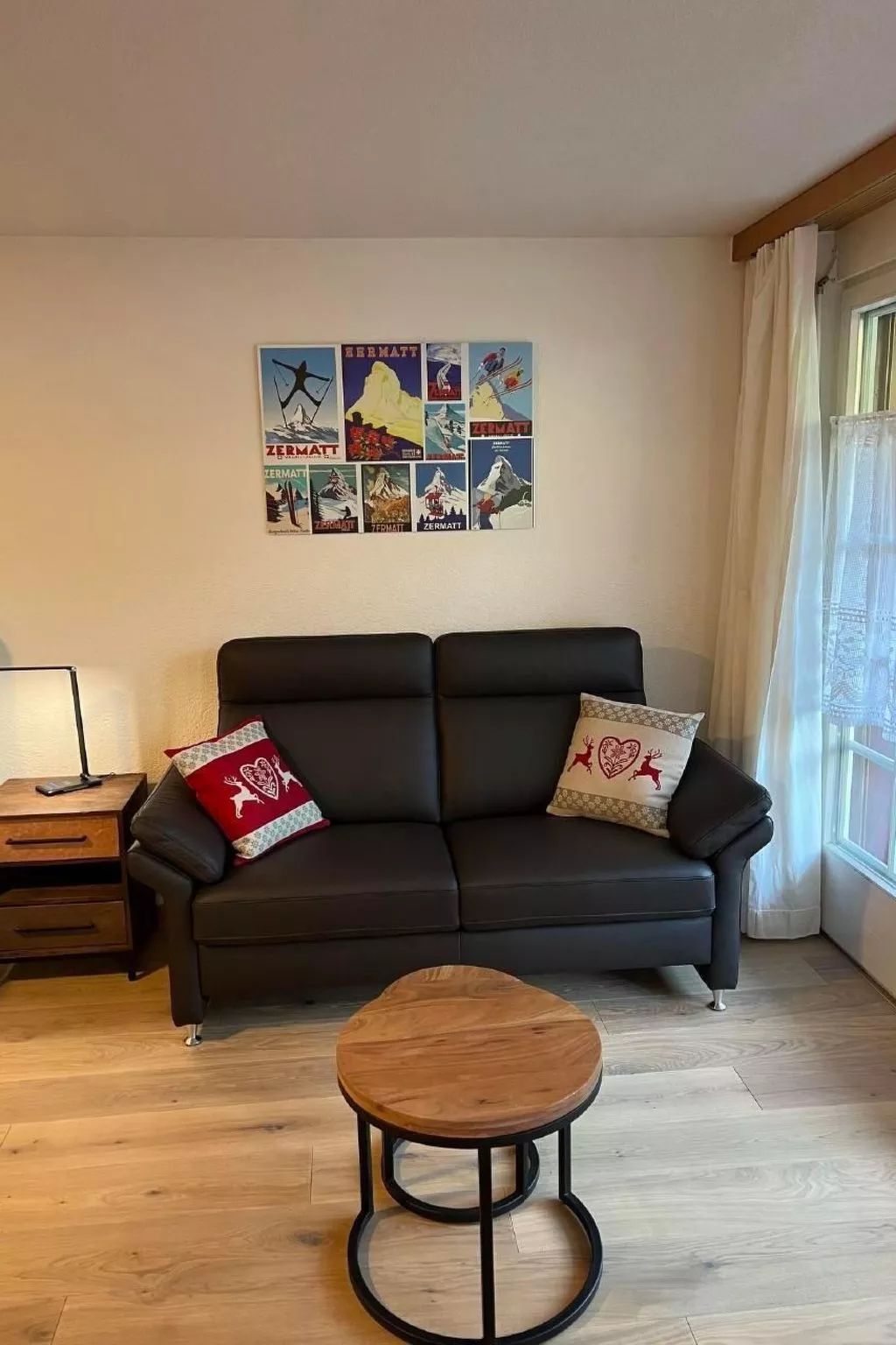 Studio mit traumhaftem Blick auf das Matterhorn-Image-tags.info