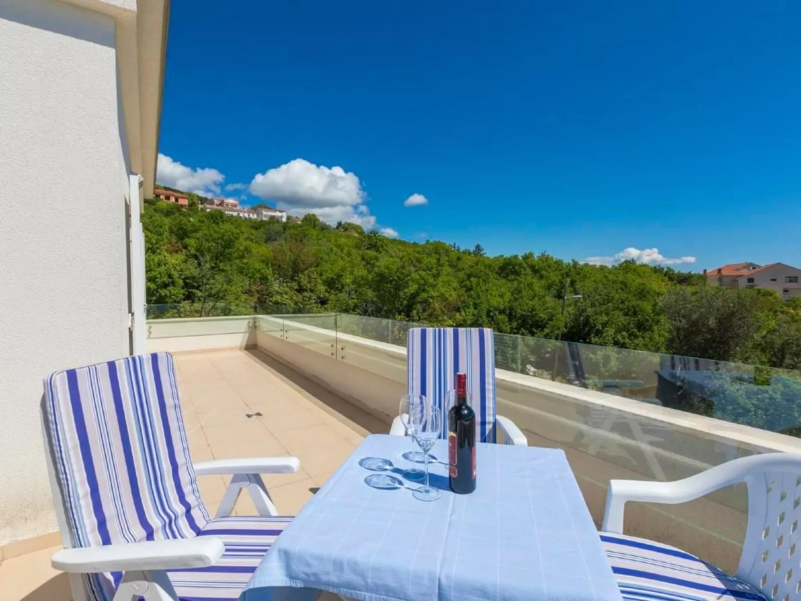 Appartement in Dramalj mit Eigenem Balkon-Draußen