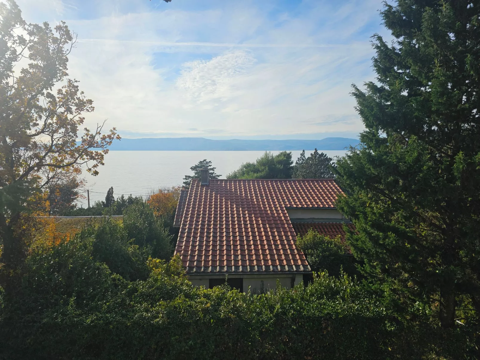 Appartement mit Balkon und Meerblick-Dehors
