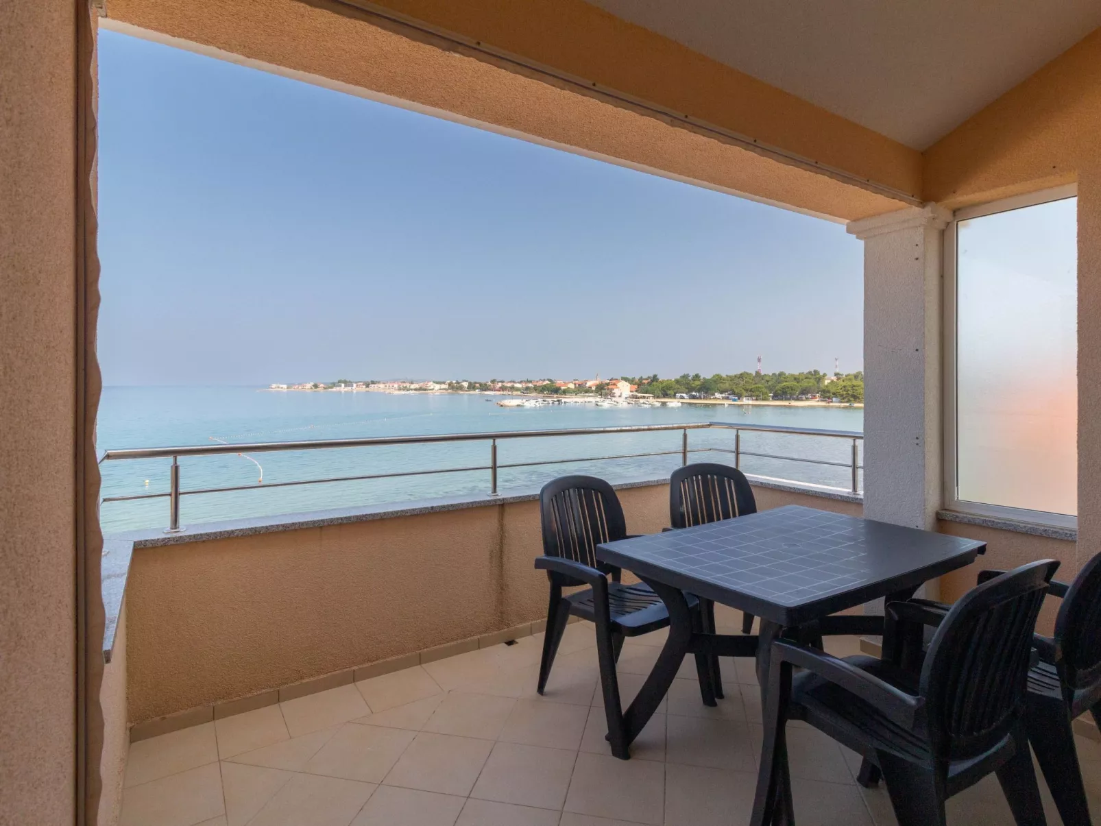 NEW Beachfront Wohnung mit Meerblick - TA Leut-Dehors