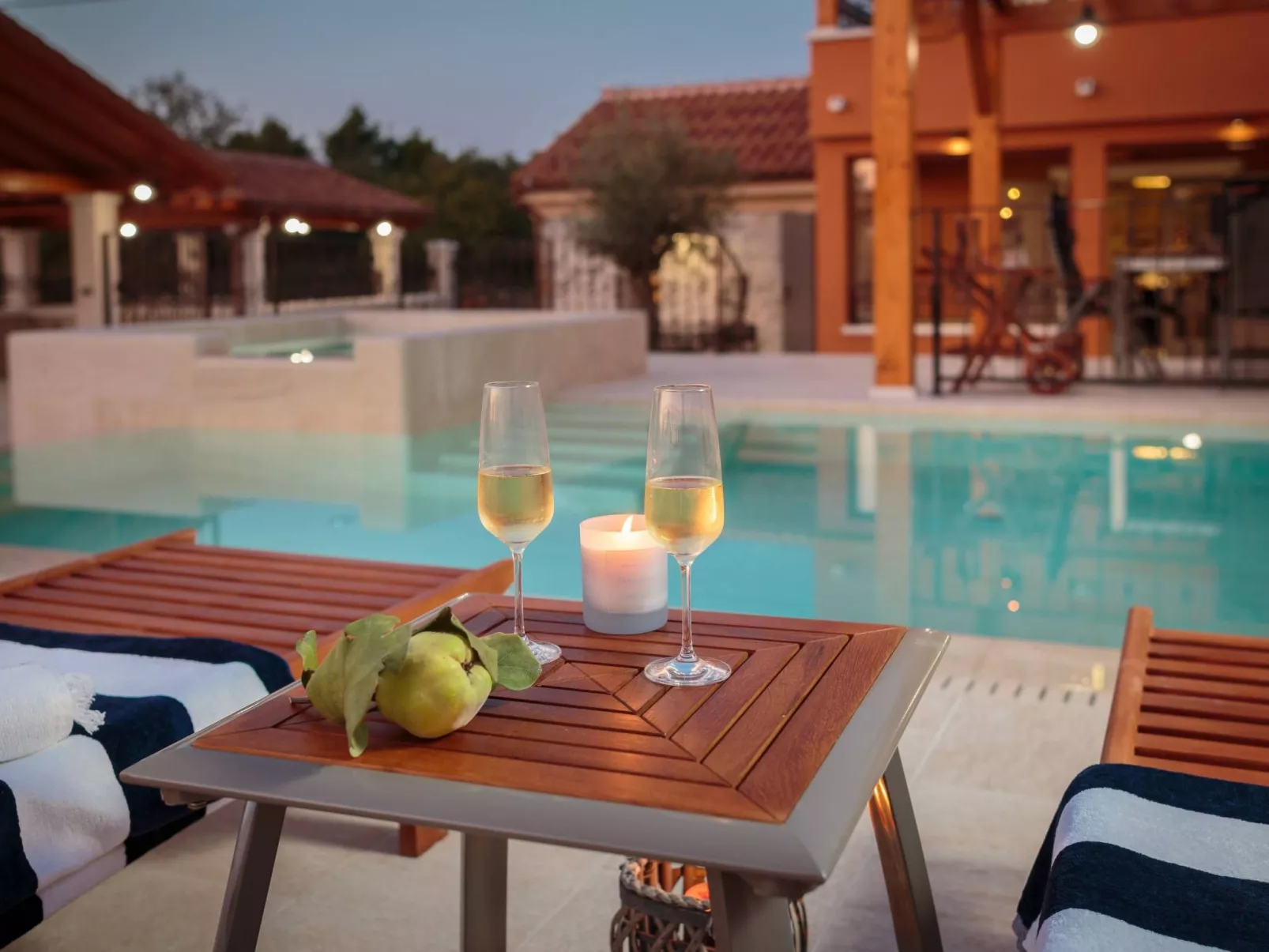 Die Höfe der Villa Ivan-Dehors