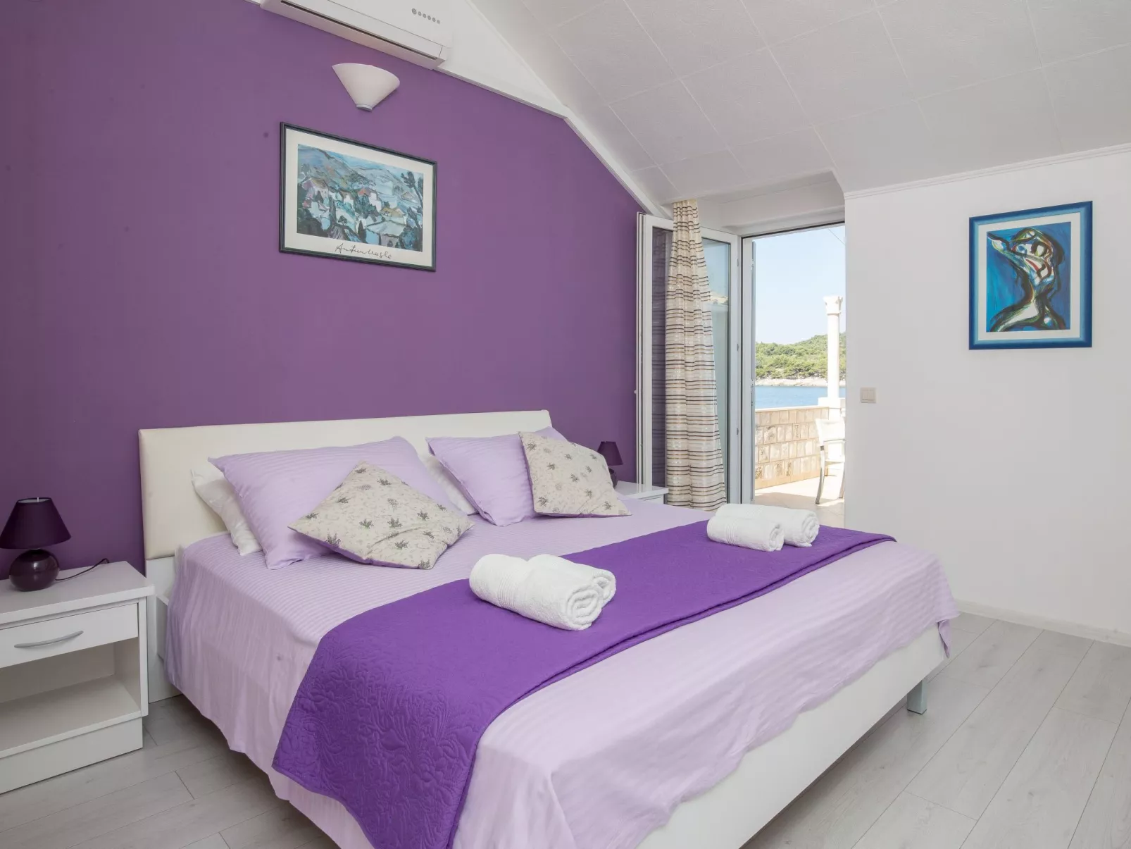 Großes Ferienhaus mit Terrasse und Garten-Inside