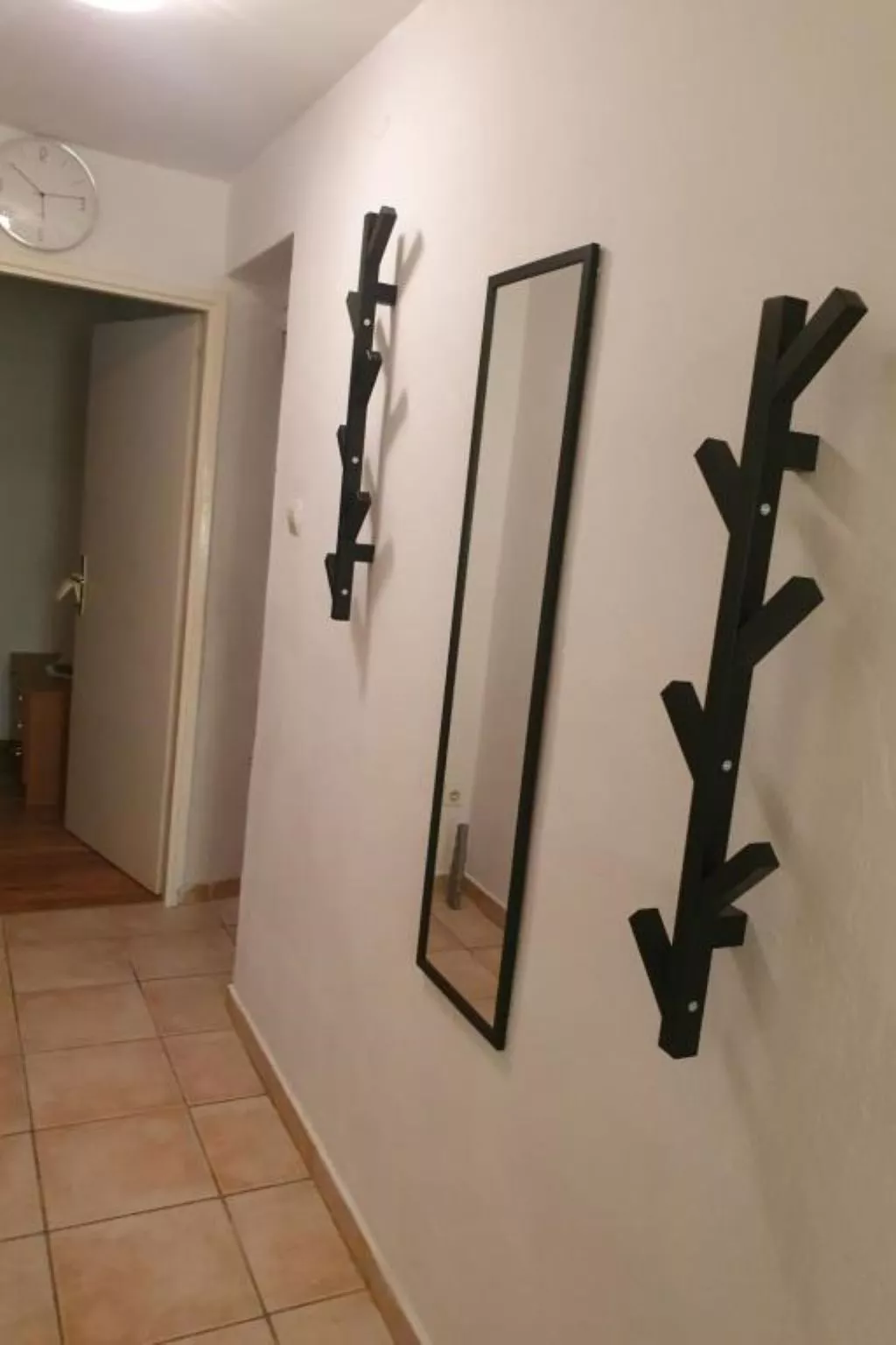 "Nikica" mit Blick auf das Meer-Image-tags.info