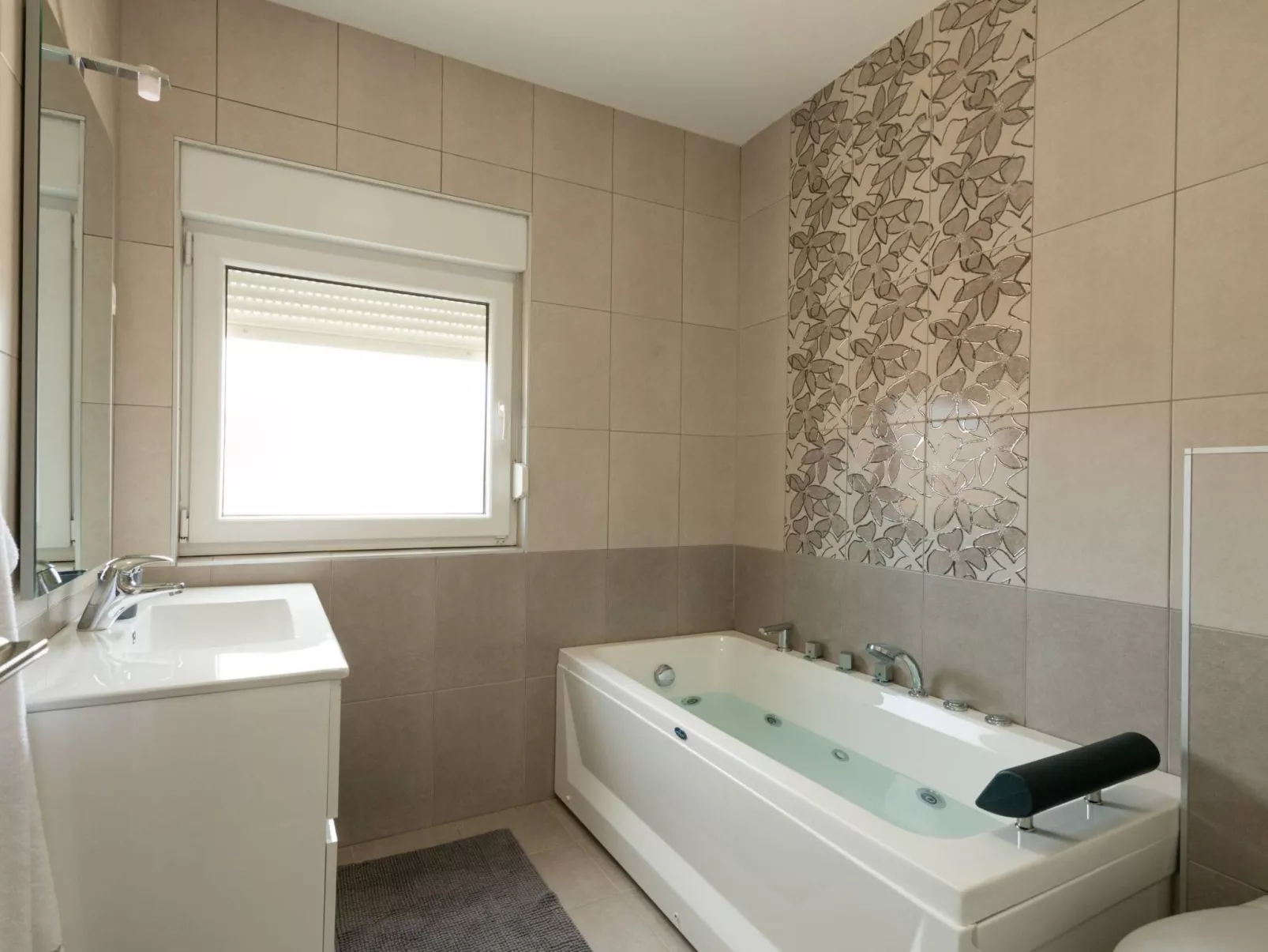 Für 7 Personen und 1 Kind in Vodnjan, Istrien (Istrische Riviera)-Dedans