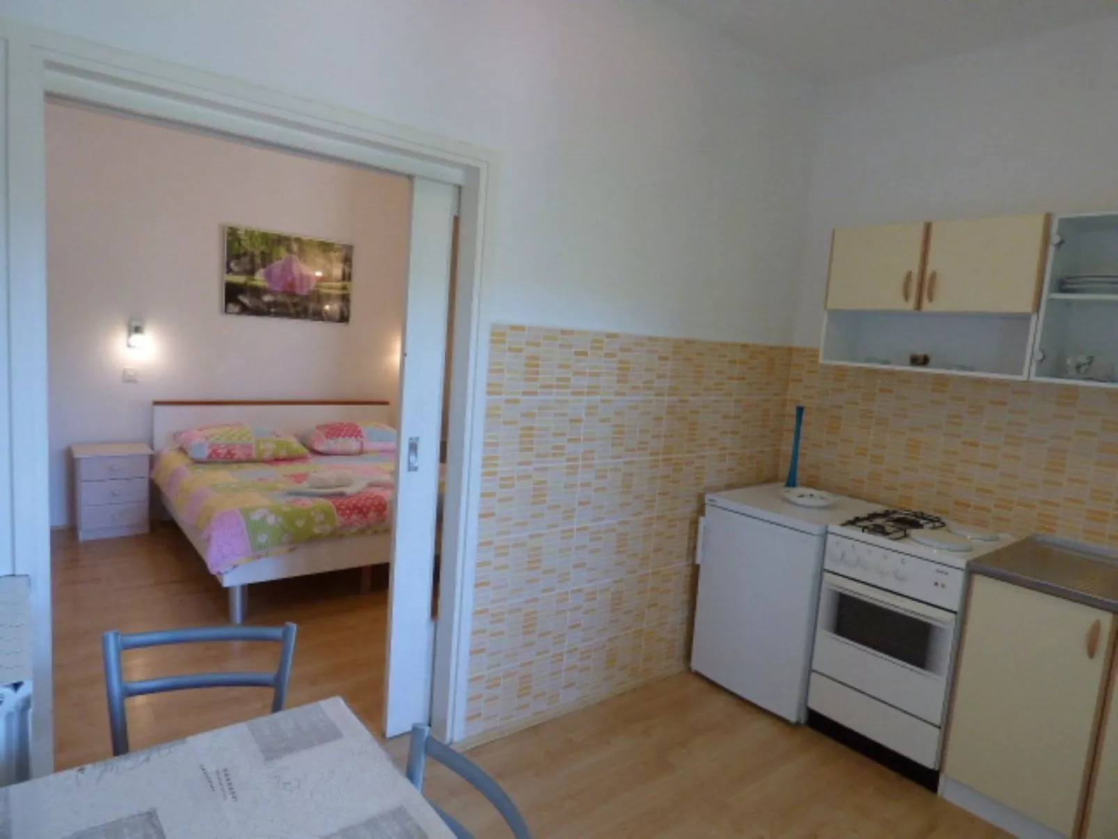 Kleines Apartment in der ersten Etage-Drinnen