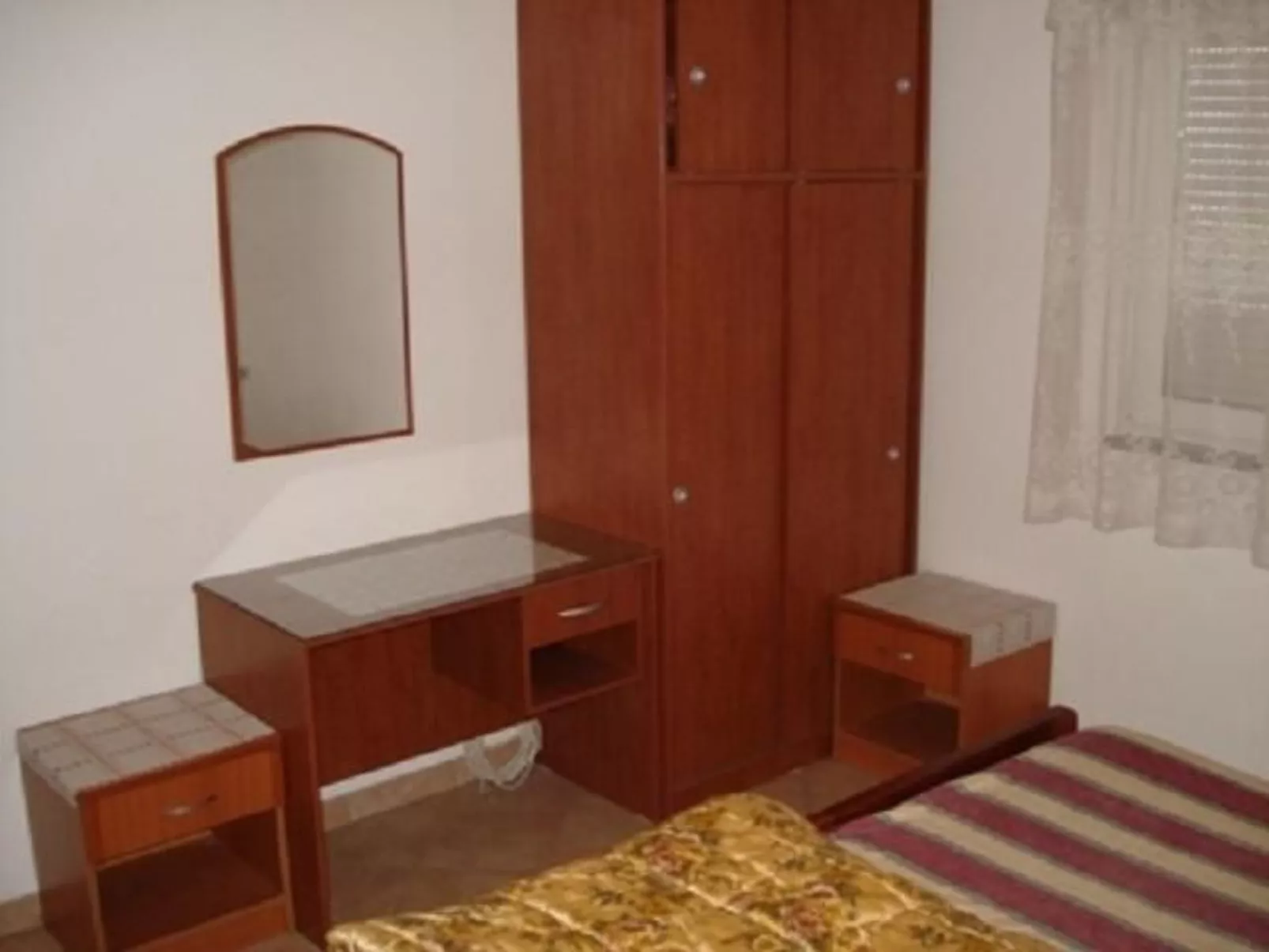 Mit Balkon, für fünf Personen-Drinnen