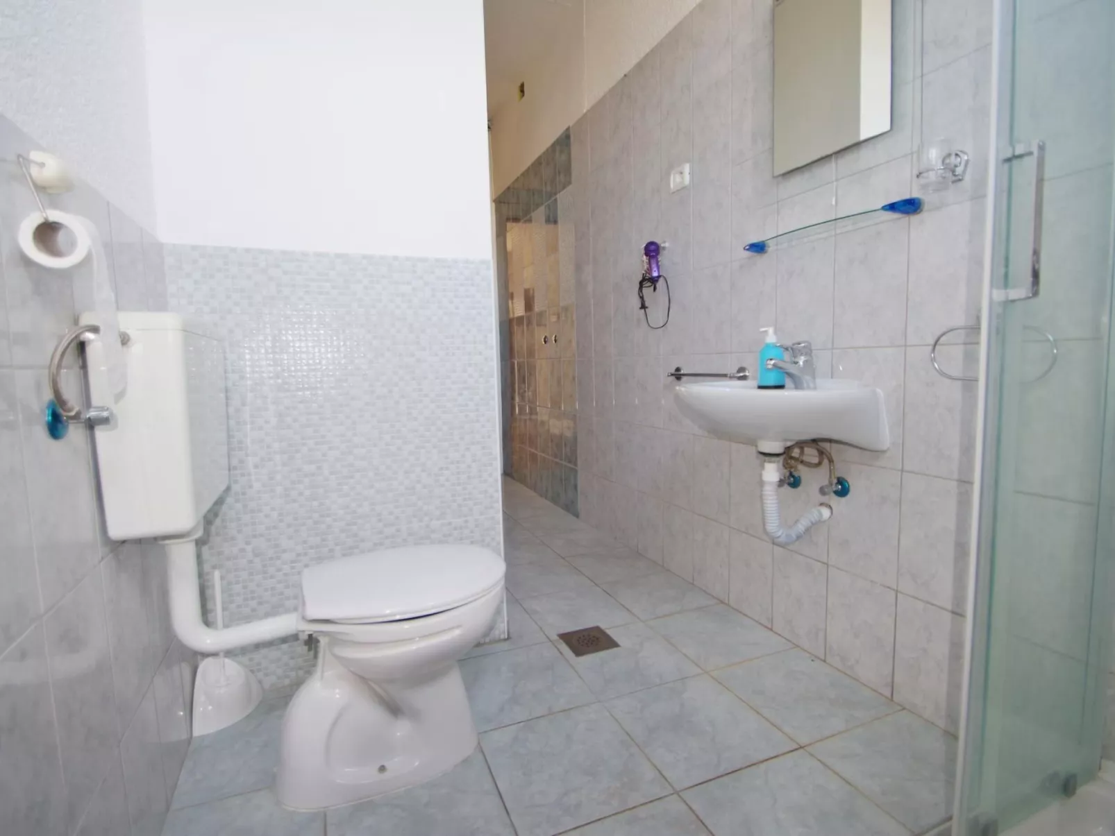 "Gortanova" mit privatem Balkon-Dedans