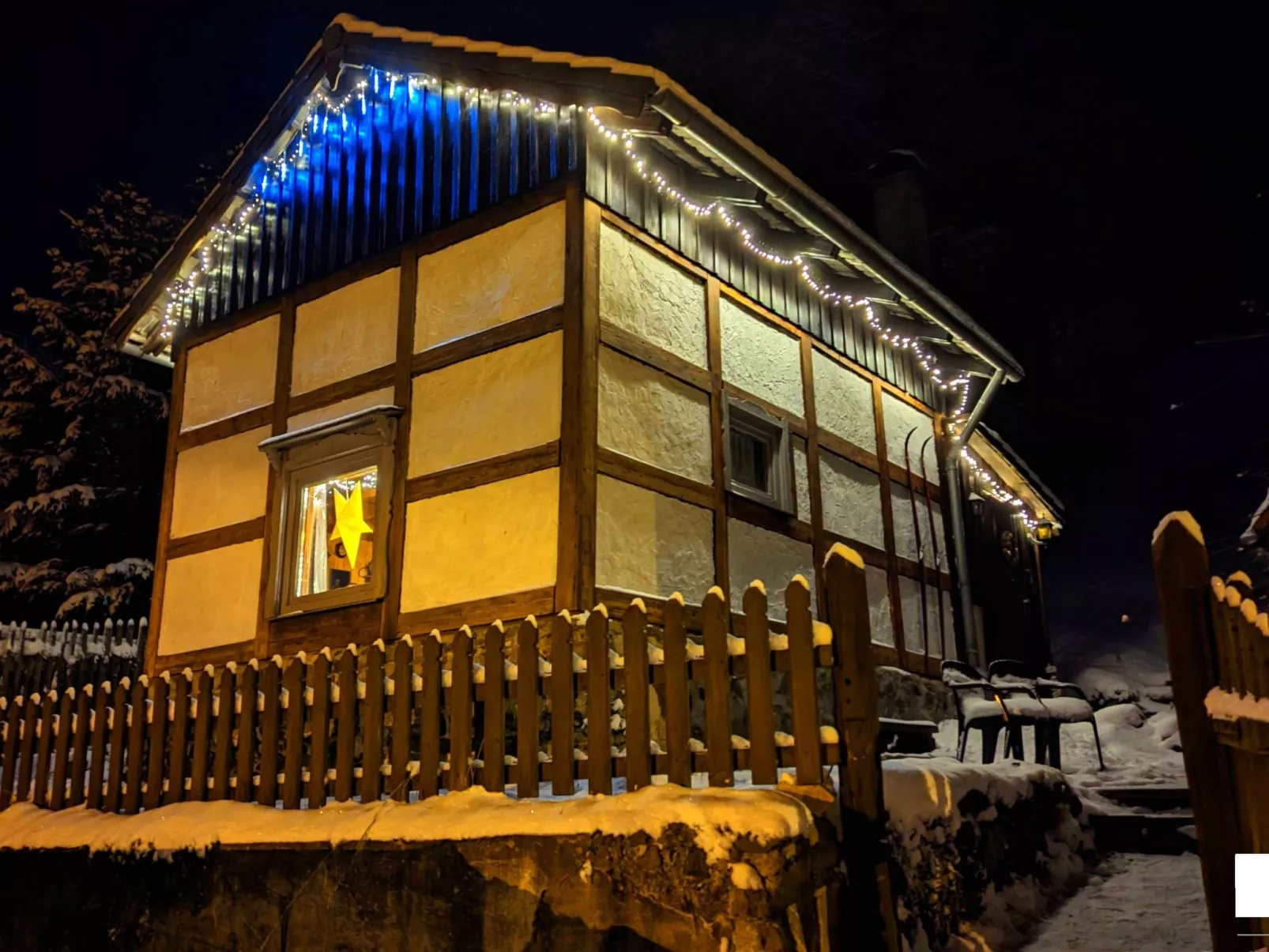 Authentisches Fachwerkhaus am Rande des Waldes-Image-tags.info