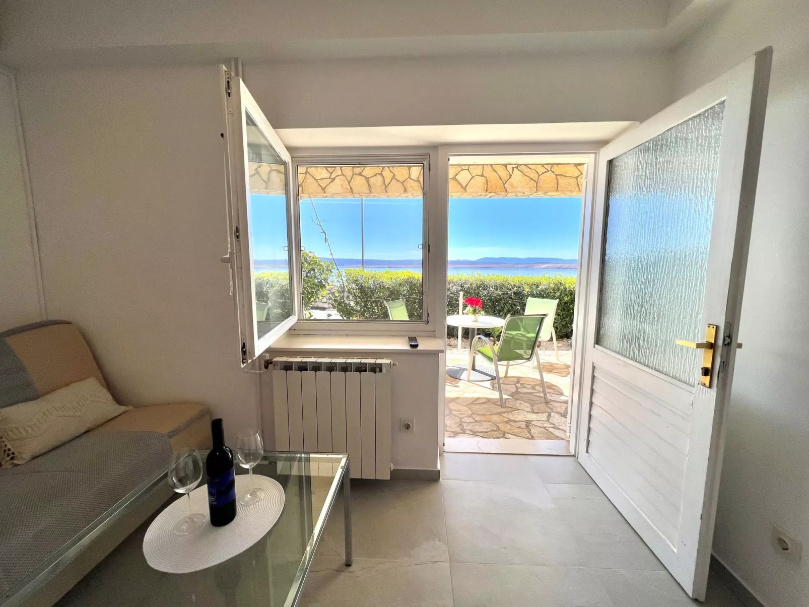 In Dramalj mit Terrasse und Garten und Meerblick-Dedans