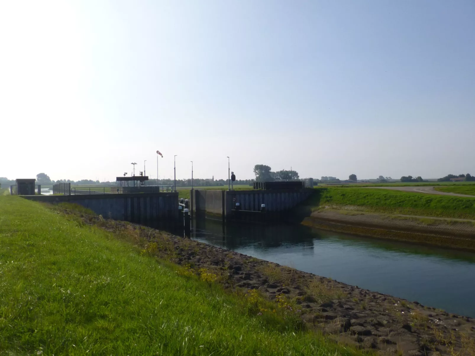 Neuer schöner Bungalow-Outside