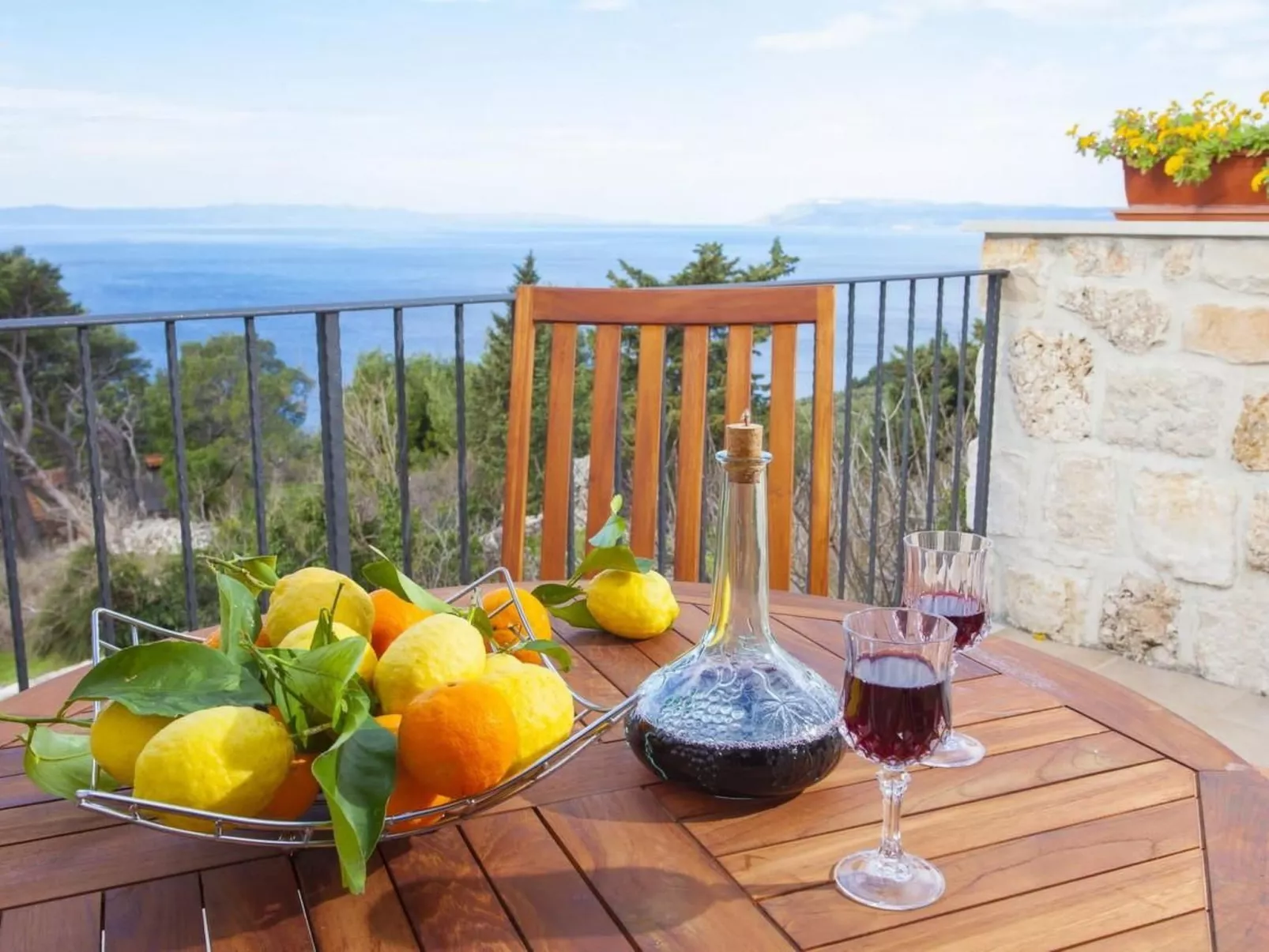 Haus Finestra-Draußen