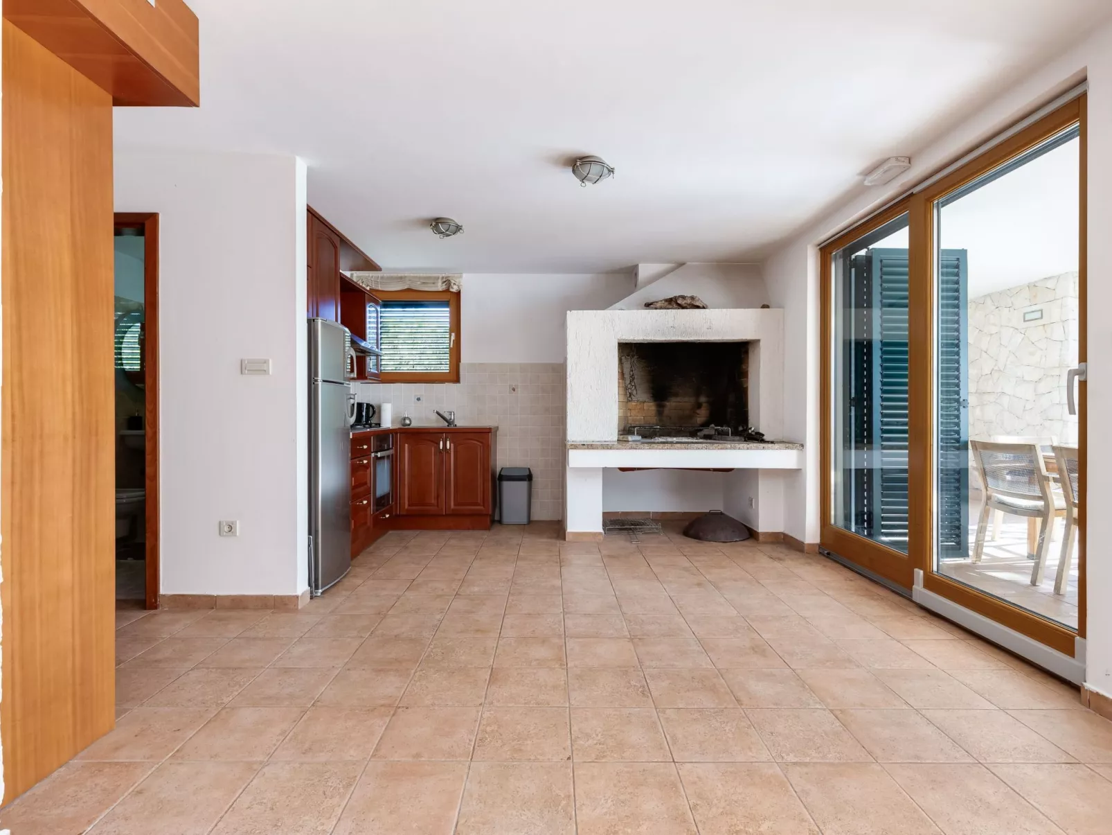 Luxuriöse Villa mit Meerblick - von TA Leut Agency-Drinnen